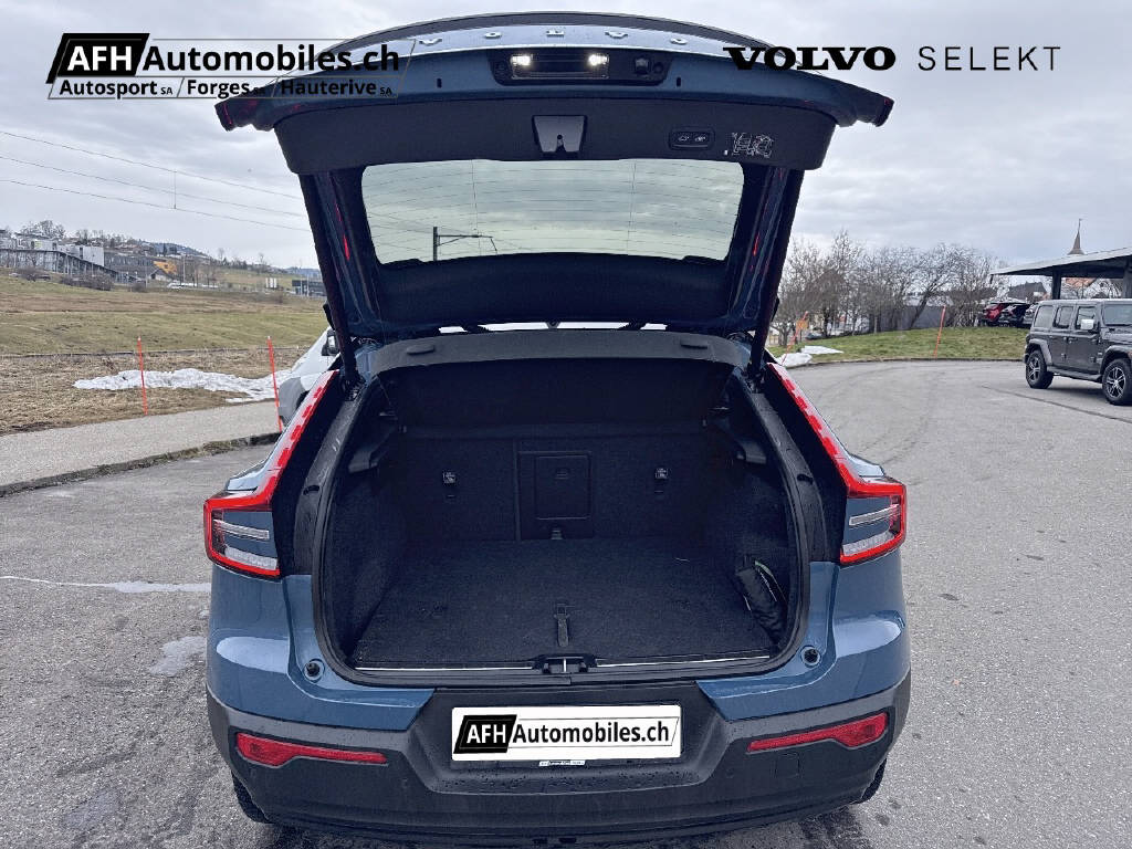 VOLVO C40 P8 Twin Recharge AWD-image-9