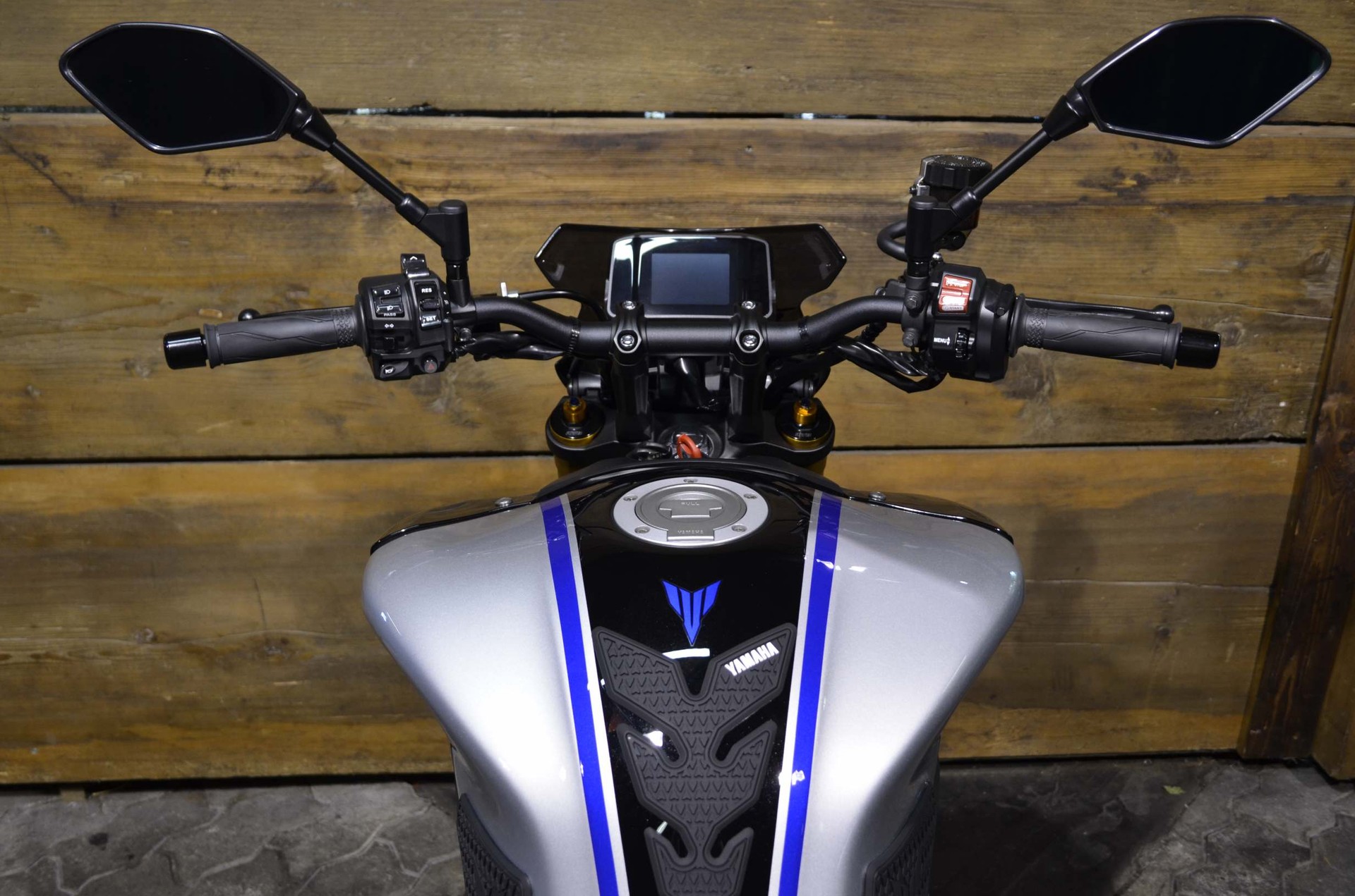YAMAHA MT-09 SP ABS-image-2