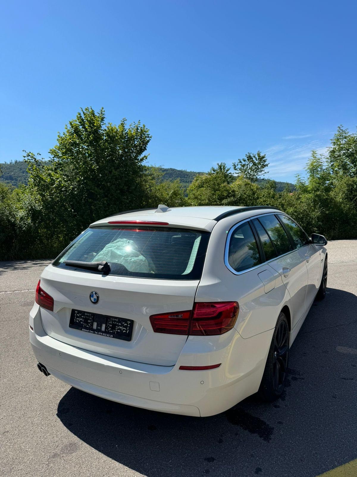 BMW 520d Touring xDrive Modern Line Steptronic-image-3