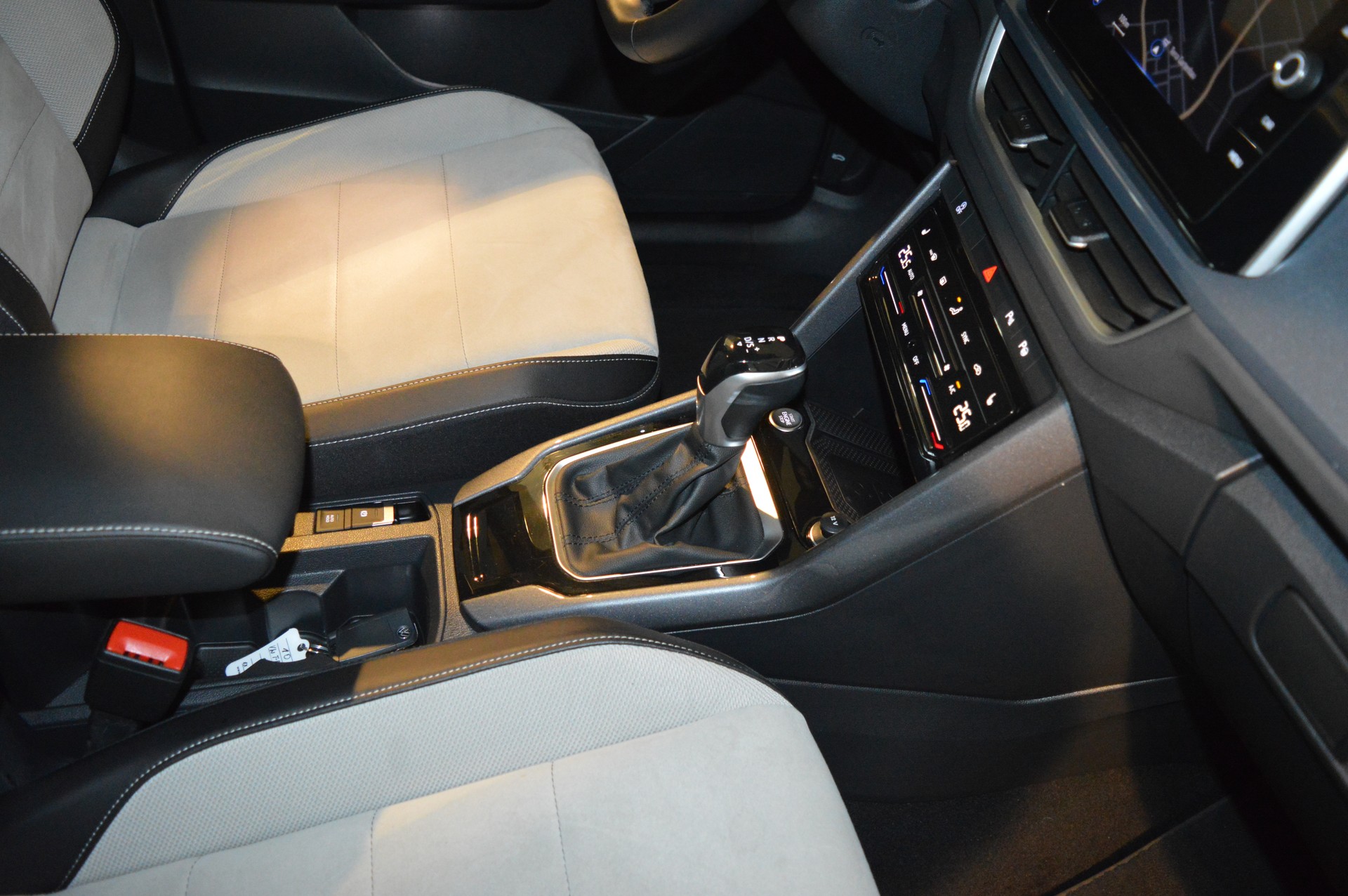 VW T-Roc 1.5 TSI EVO Style DSG-image-21