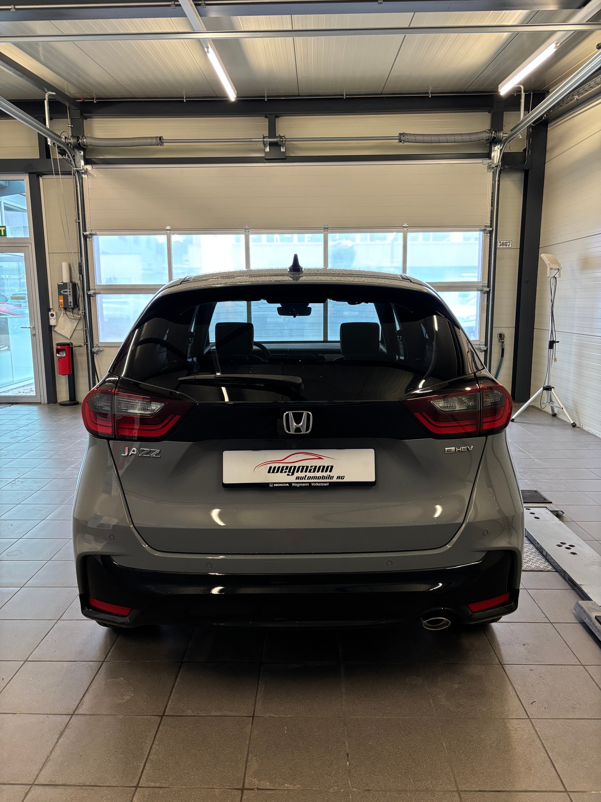 HONDA Jazz 1.5i-MMD Advance Sport E-CVT-image-4