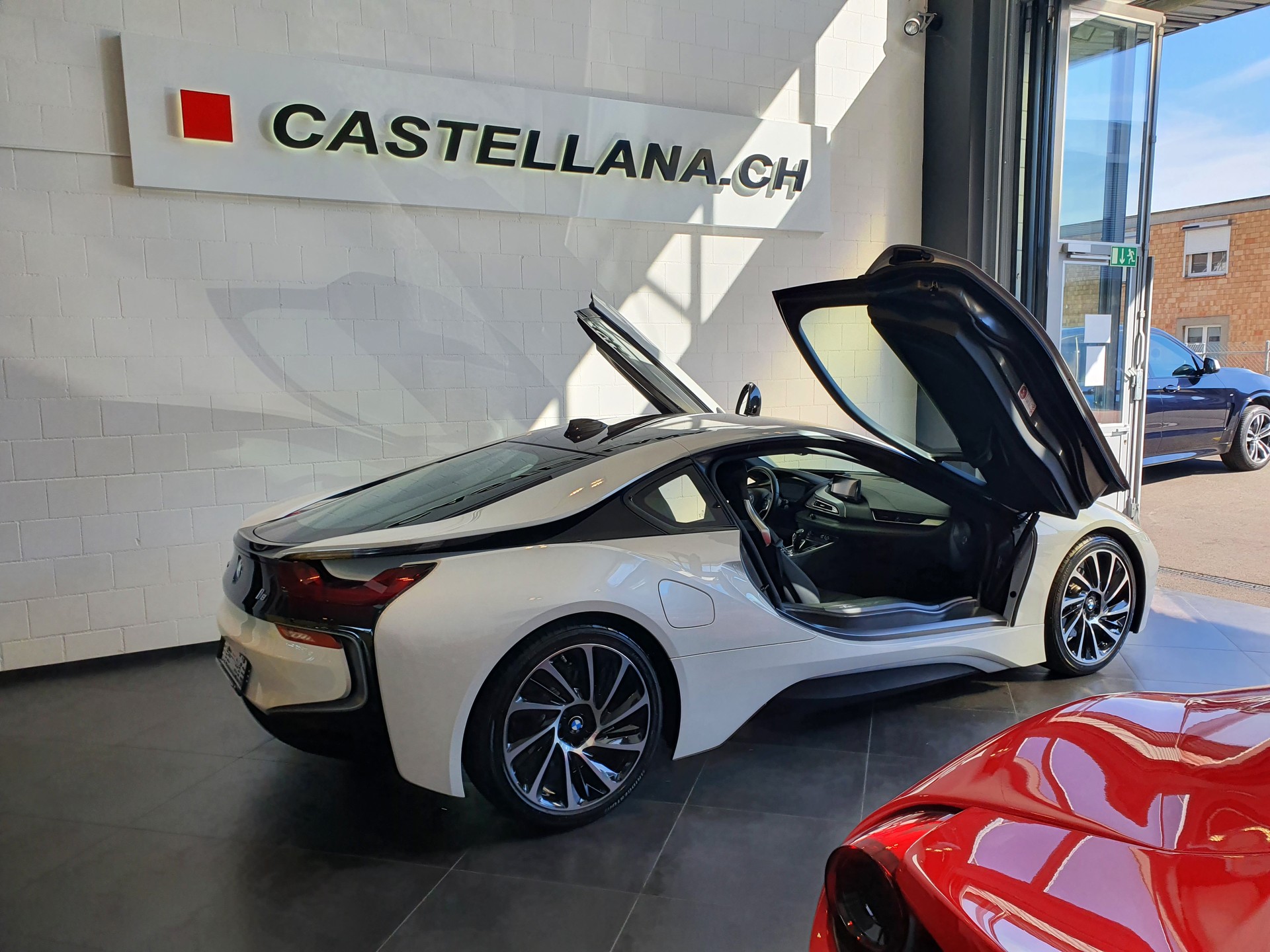 BMW i8 Coupé-image-9