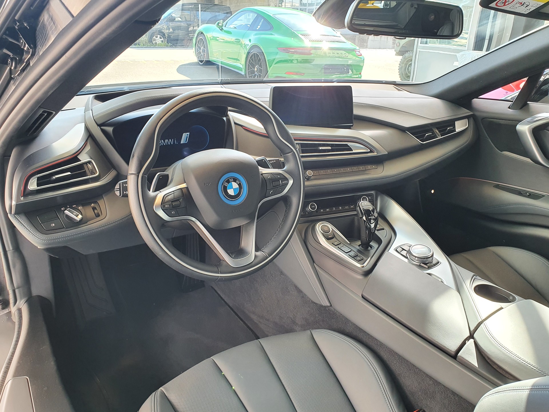 BMW i8 Coupé-image-20