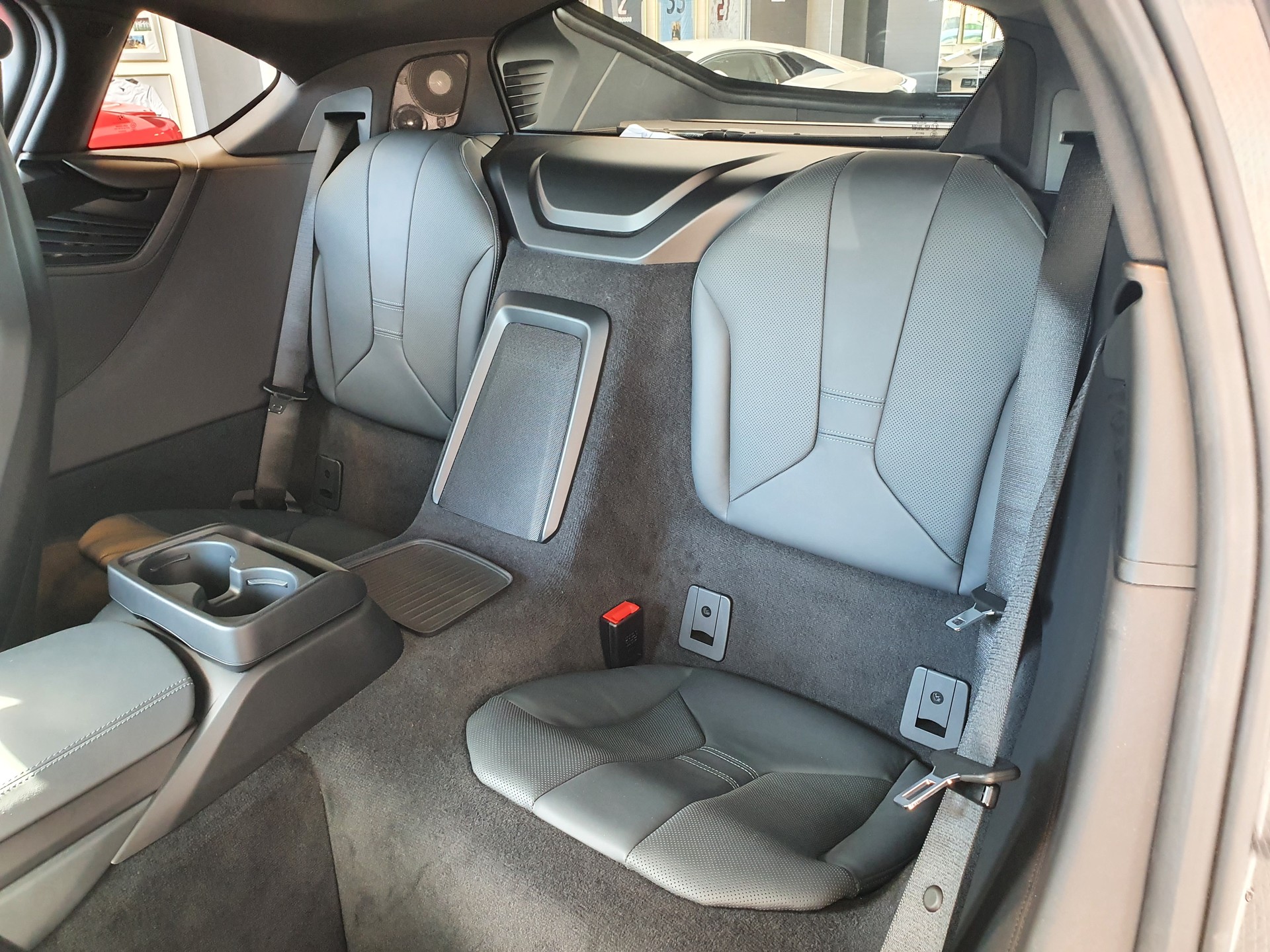BMW i8 Coupé-image-22