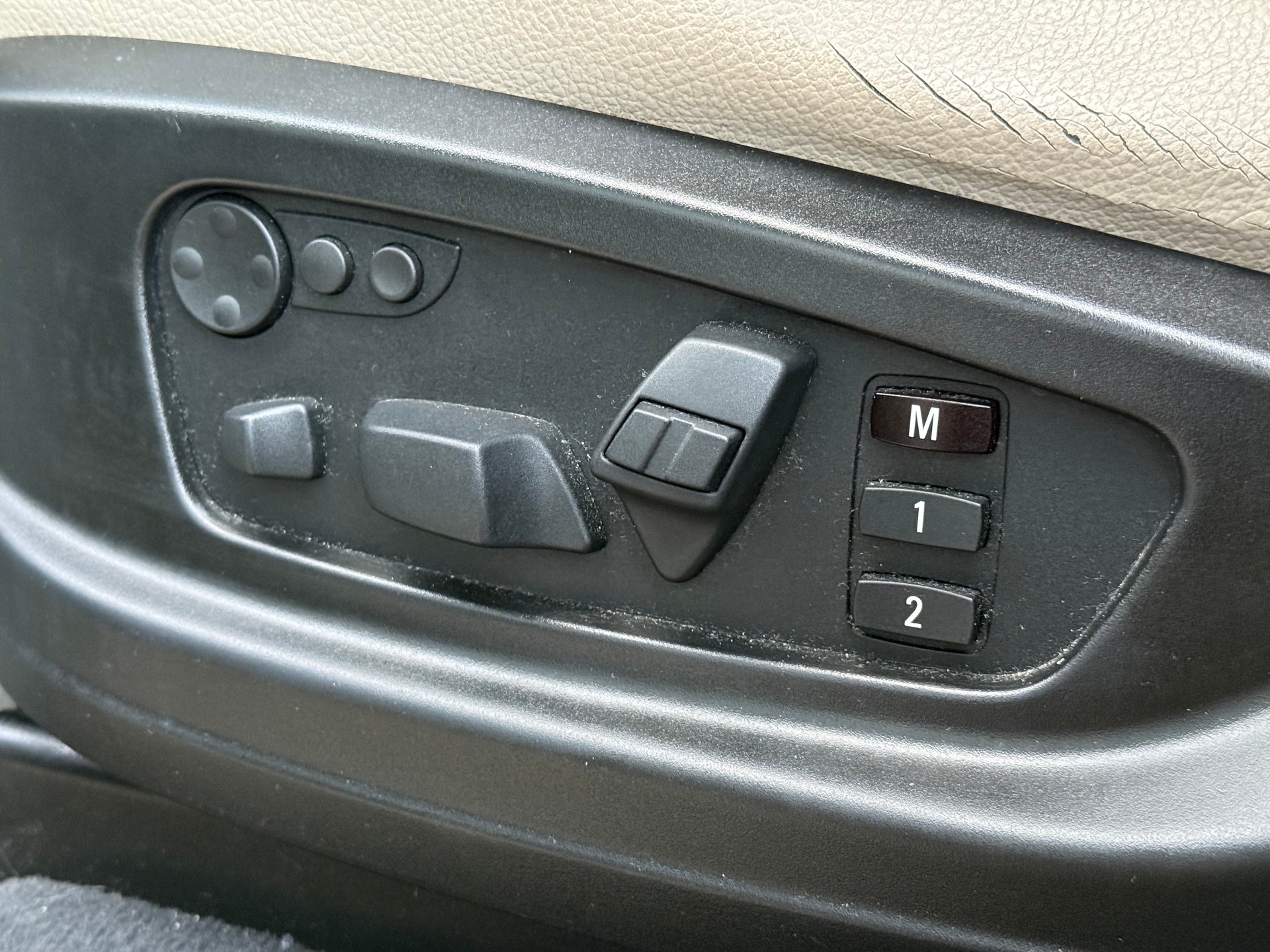 BMW X6 xDrive 40d Steptronic-image-11