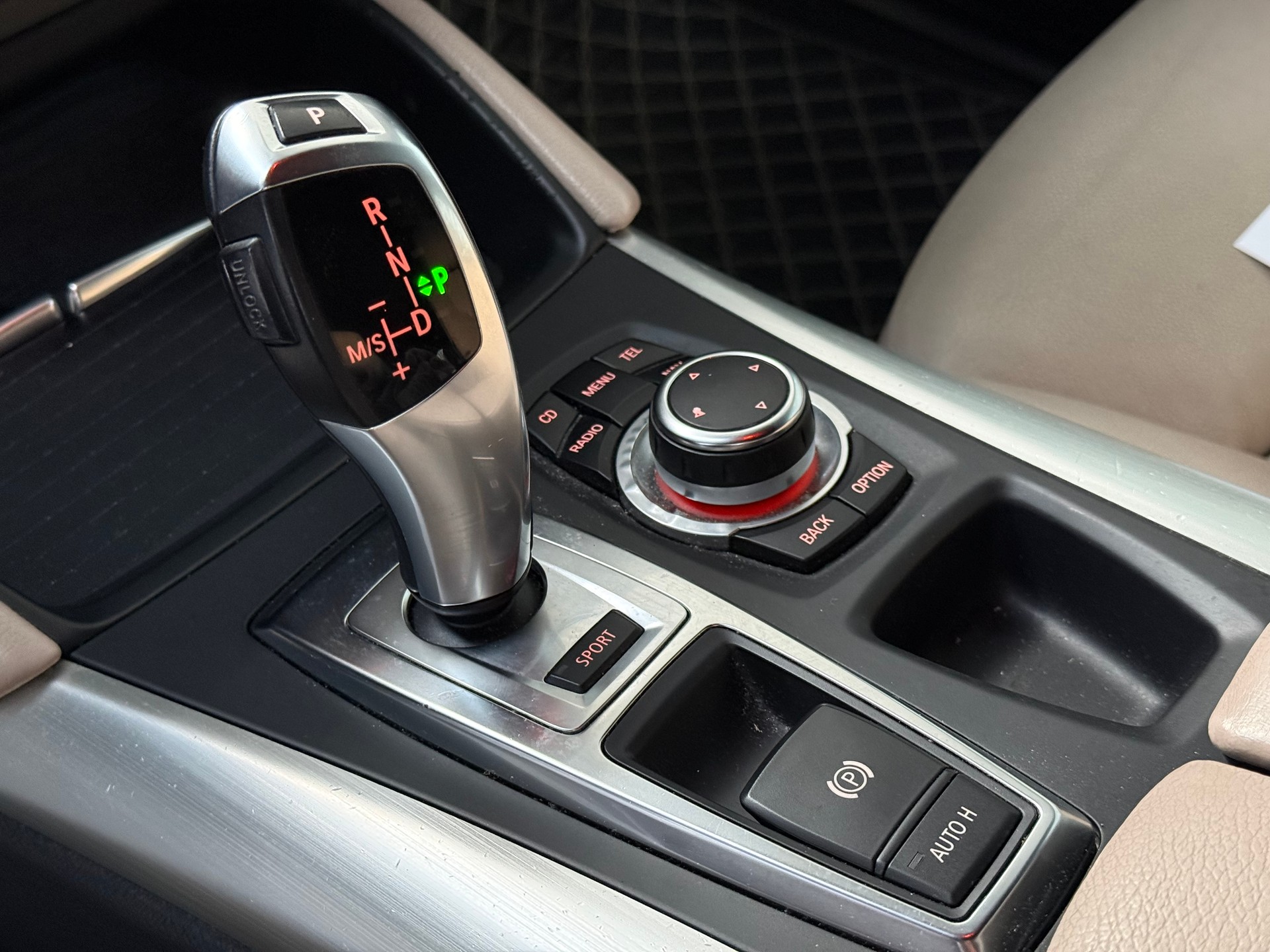 BMW X6 xDrive 40d Steptronic-image-10
