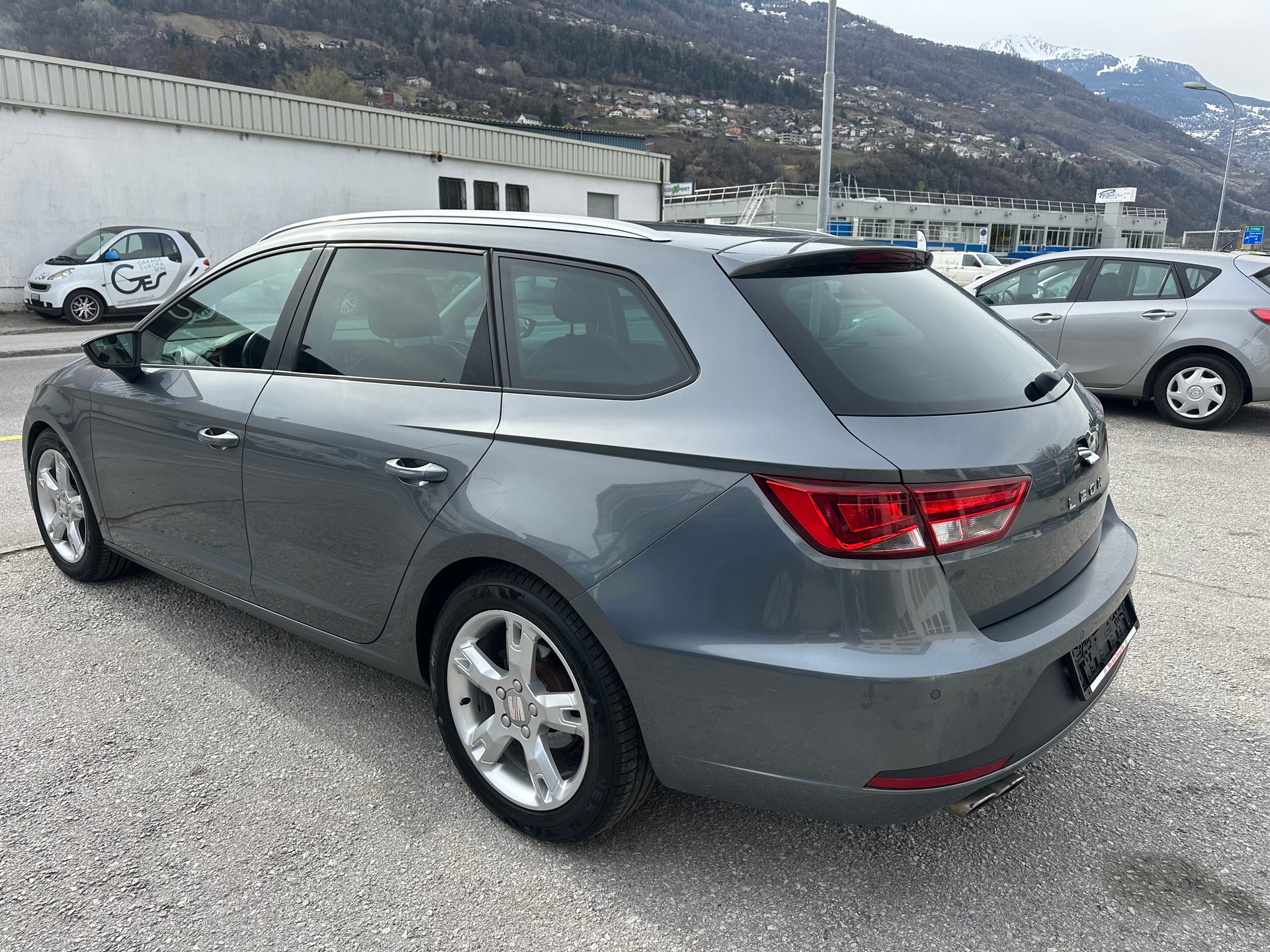 SEAT Leon ST 2.0 TDI FR 4Drive-image-5