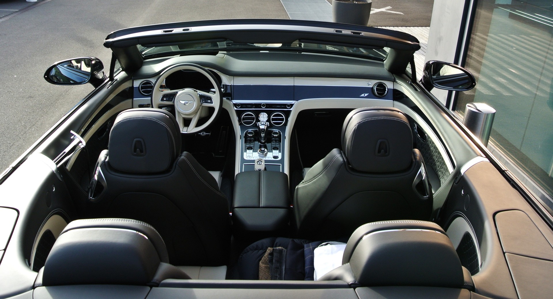 BENTLEY Continental GTC 4.0 V8 S-image-18