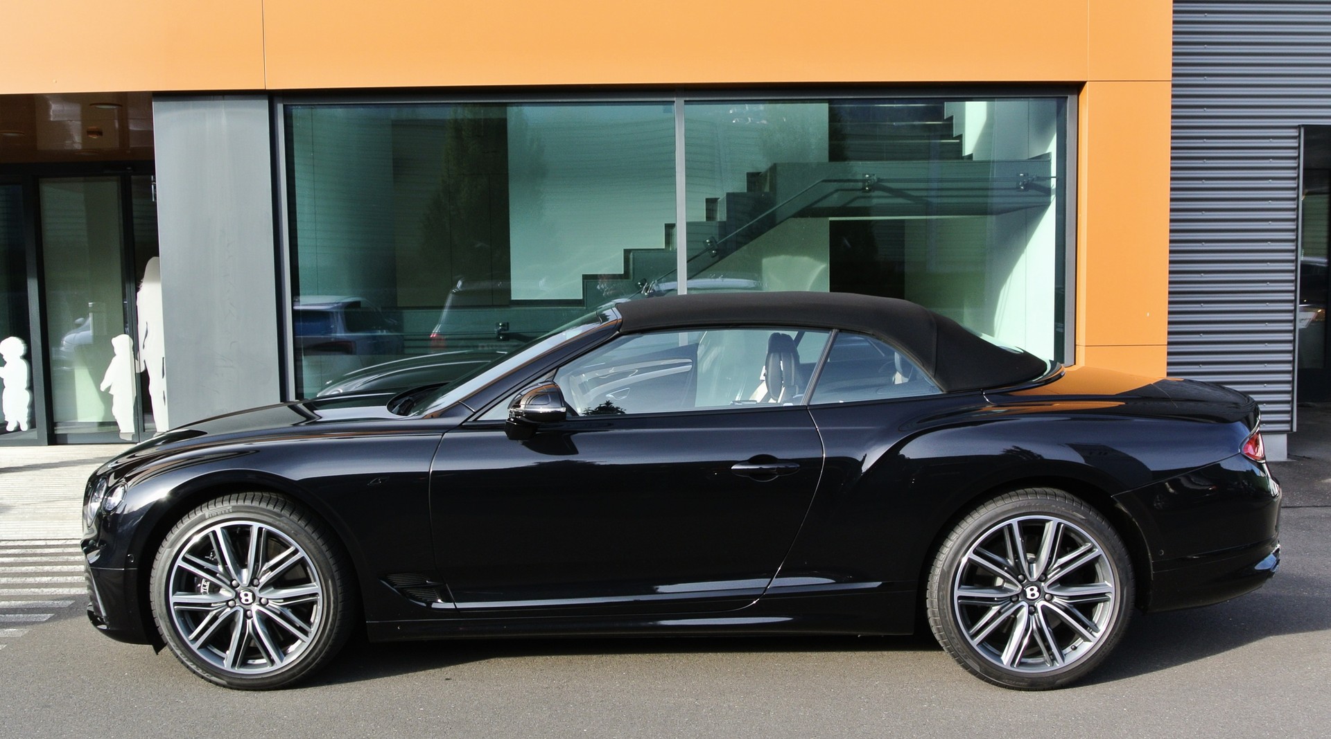 BENTLEY Continental GTC 4.0 V8 S-image-10