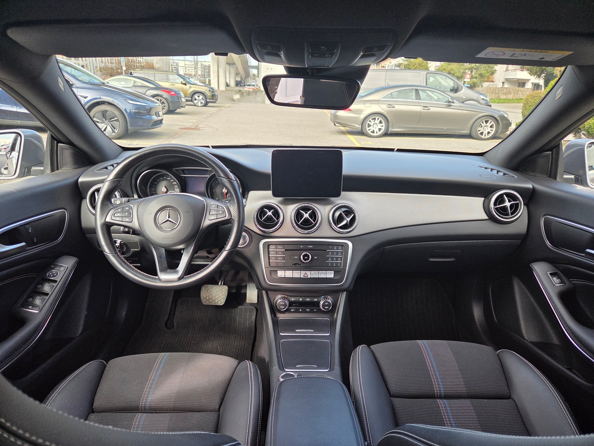 MERCEDES-BENZ CLA Shooting Brake 200 d Swiss Star Ed. 4M 7G-DCT-image-14