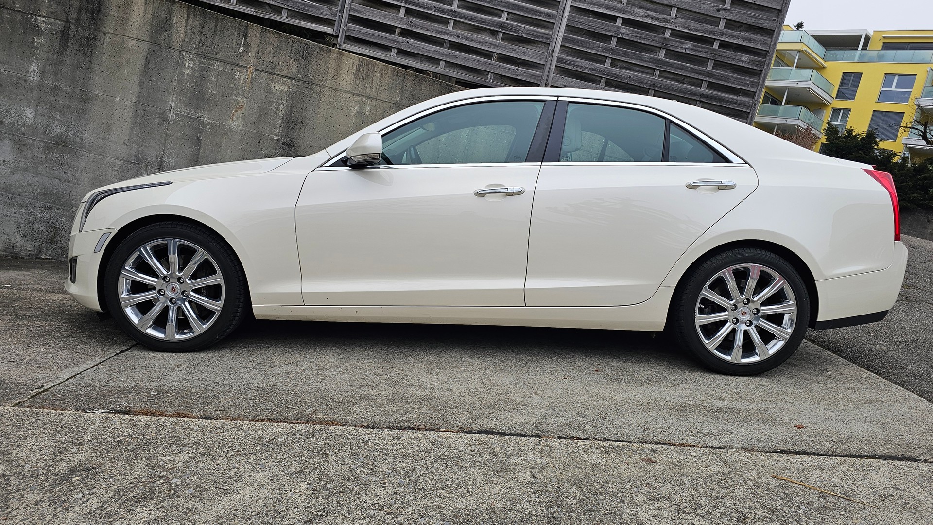 CADILLAC ATS Sedan 2.0 Turbo Luxury AWD Automatic-image-1