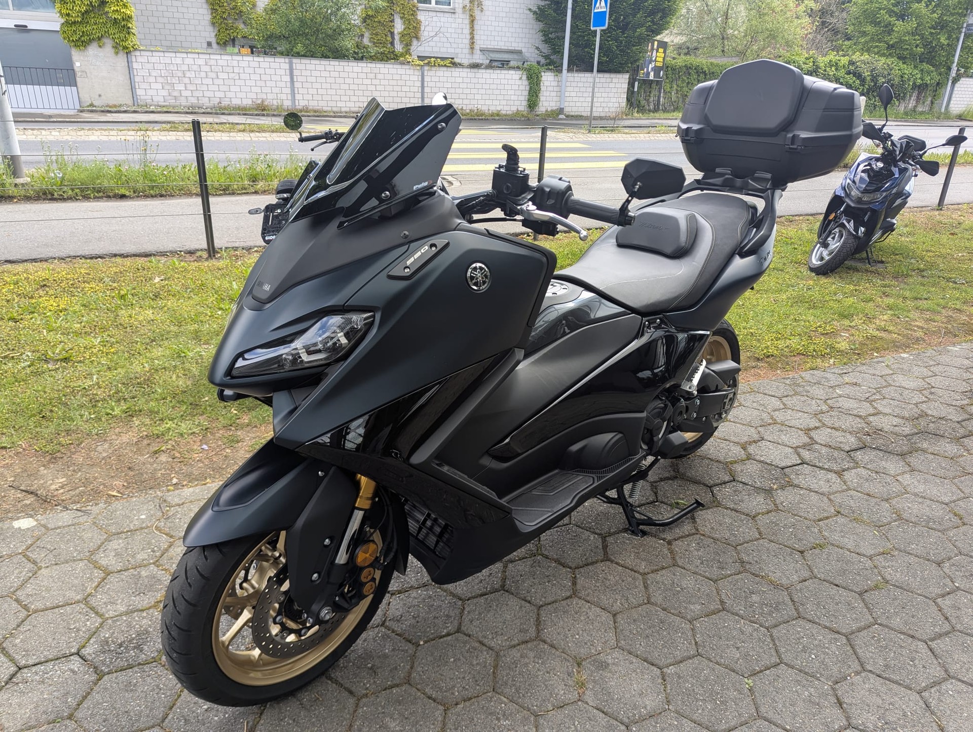 YAMAHA T-MAX Tech-Max XP 560