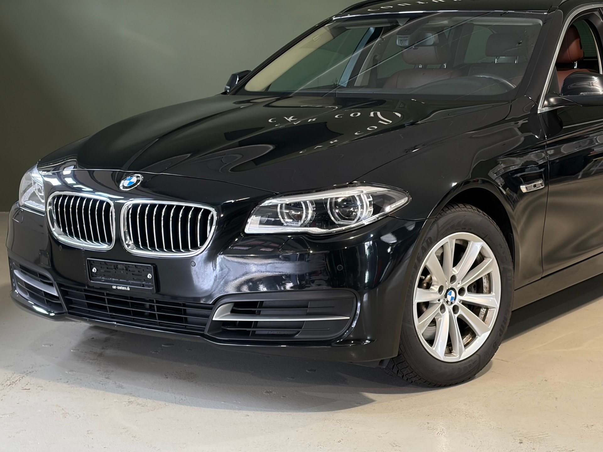 BMW 525d Touring xDrive Steptronic*Ab MFK*LED-Scheinwerfer*-showroom-element-1