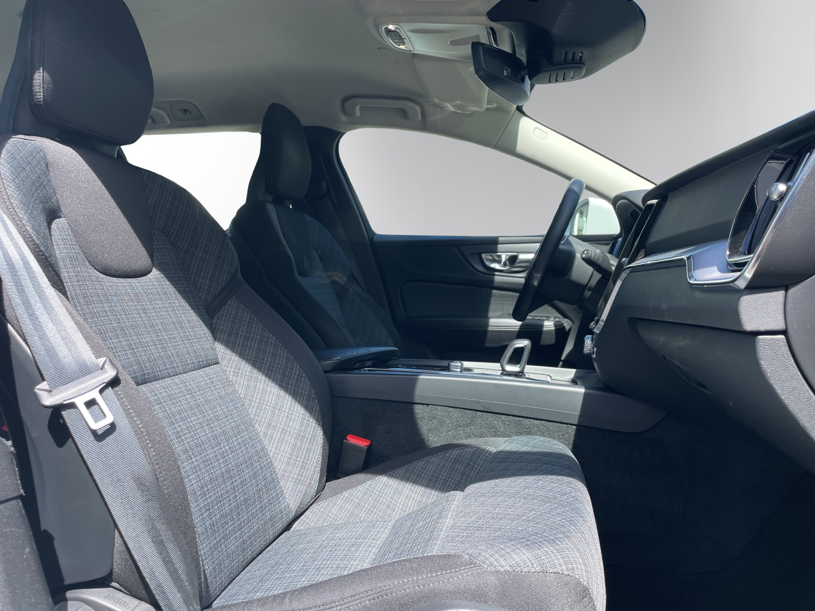 VOLVO V60 B4 Diesel Mild Hybrid Core Geartronic-image-10