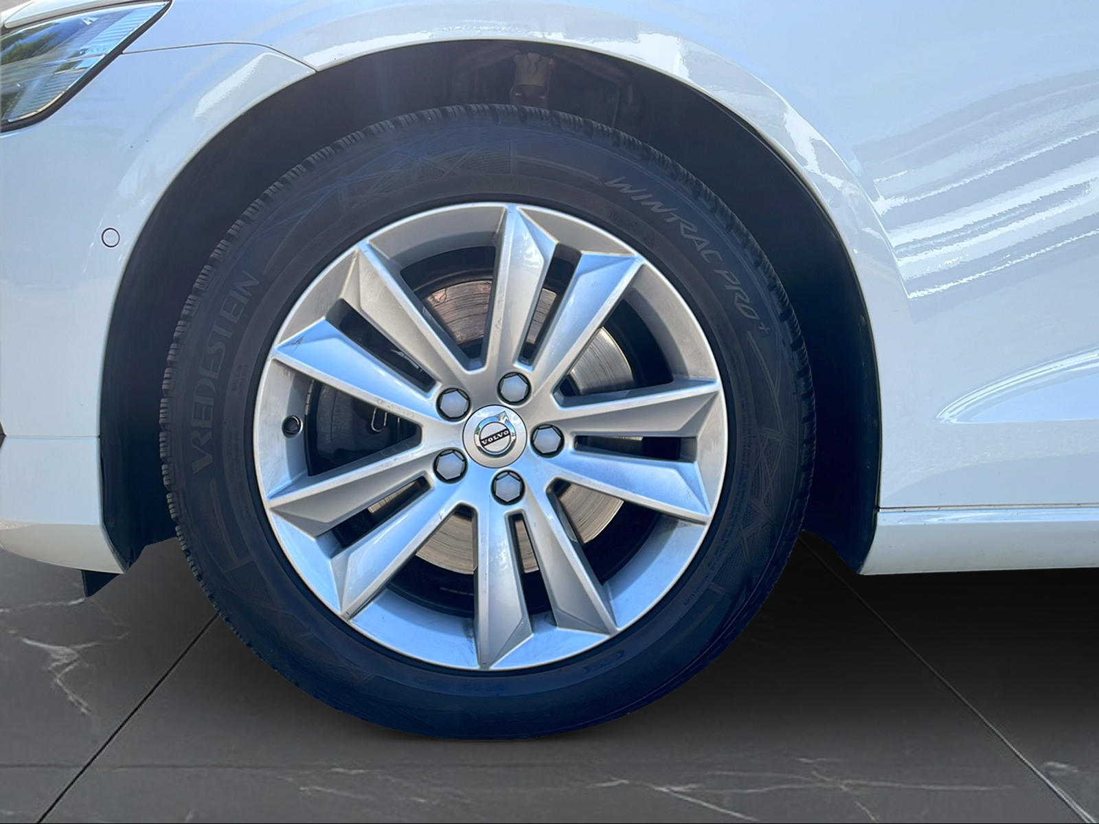 VOLVO V60 B4 Diesel Mild Hybrid Core Geartronic-image-8
