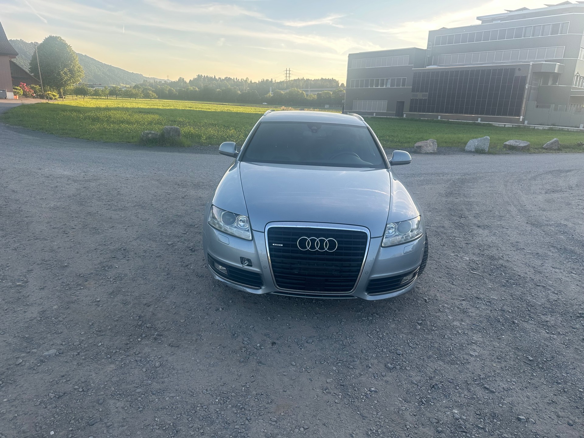 AUDI A6 Avant 3.0 V6 TDI quattro tiptronic-image-2