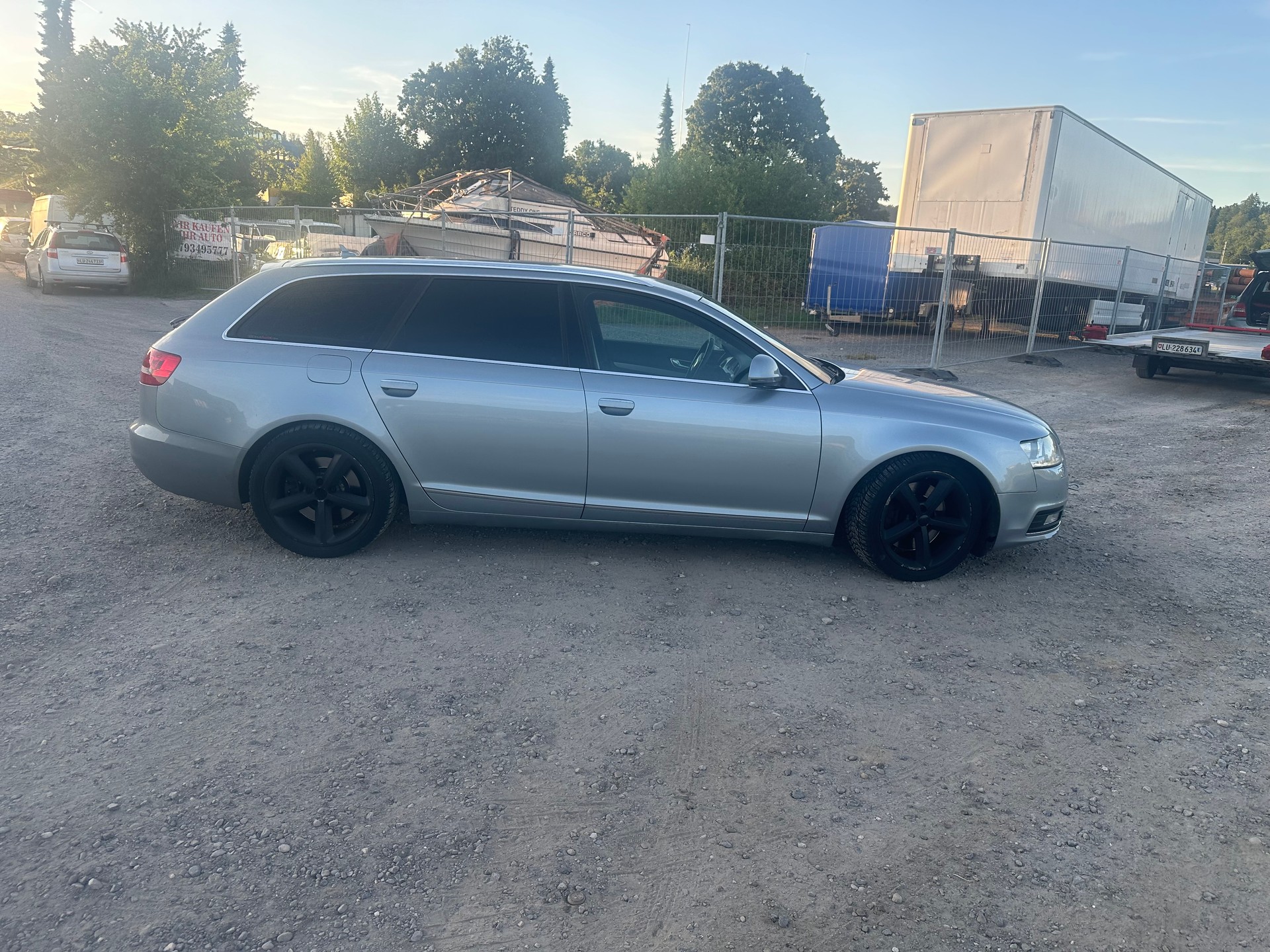 AUDI A6 Avant 3.0 V6 TDI quattro tiptronic-image-4