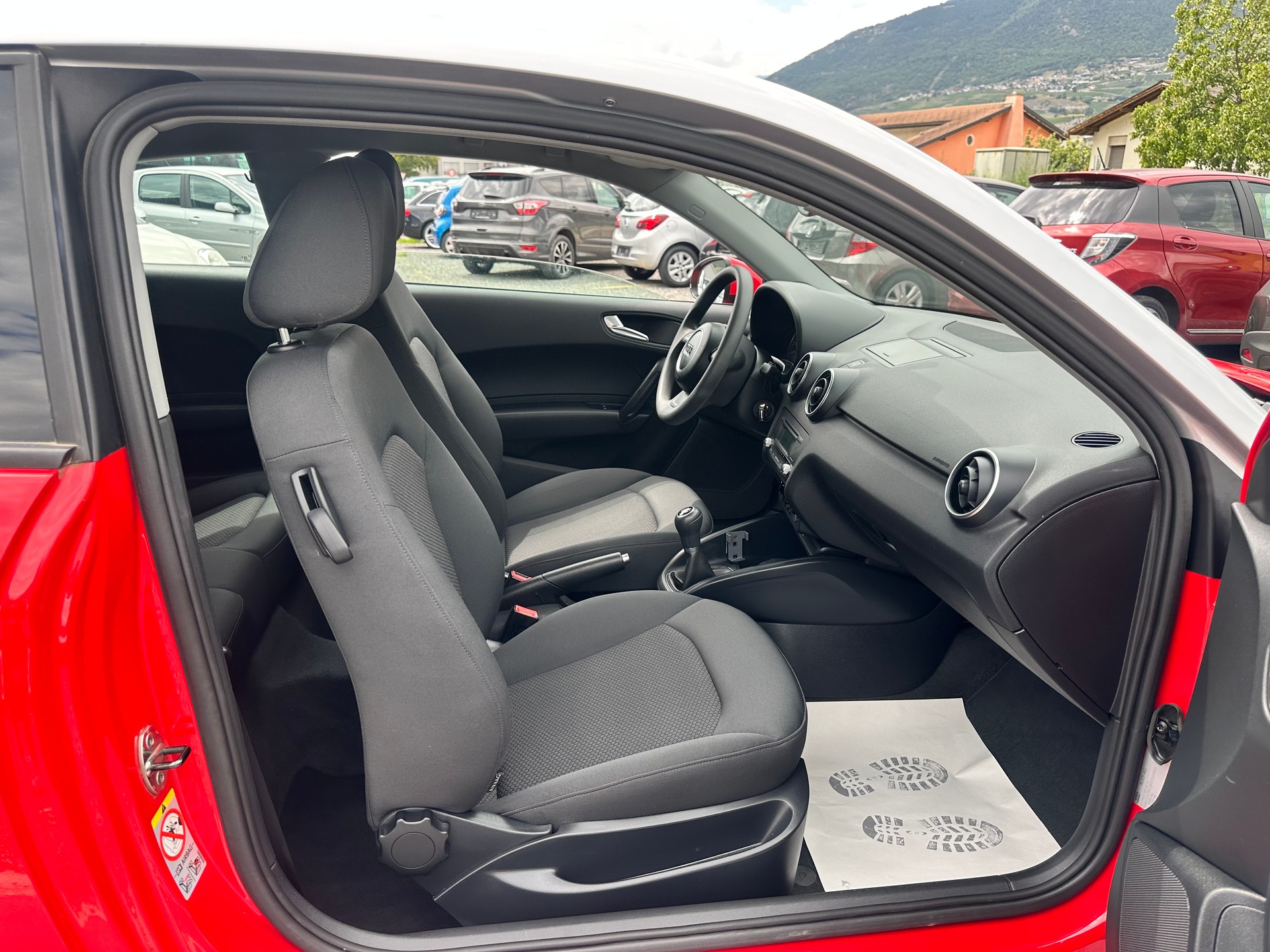 AUDI A1 1.2 TFSI Attraction-image-15