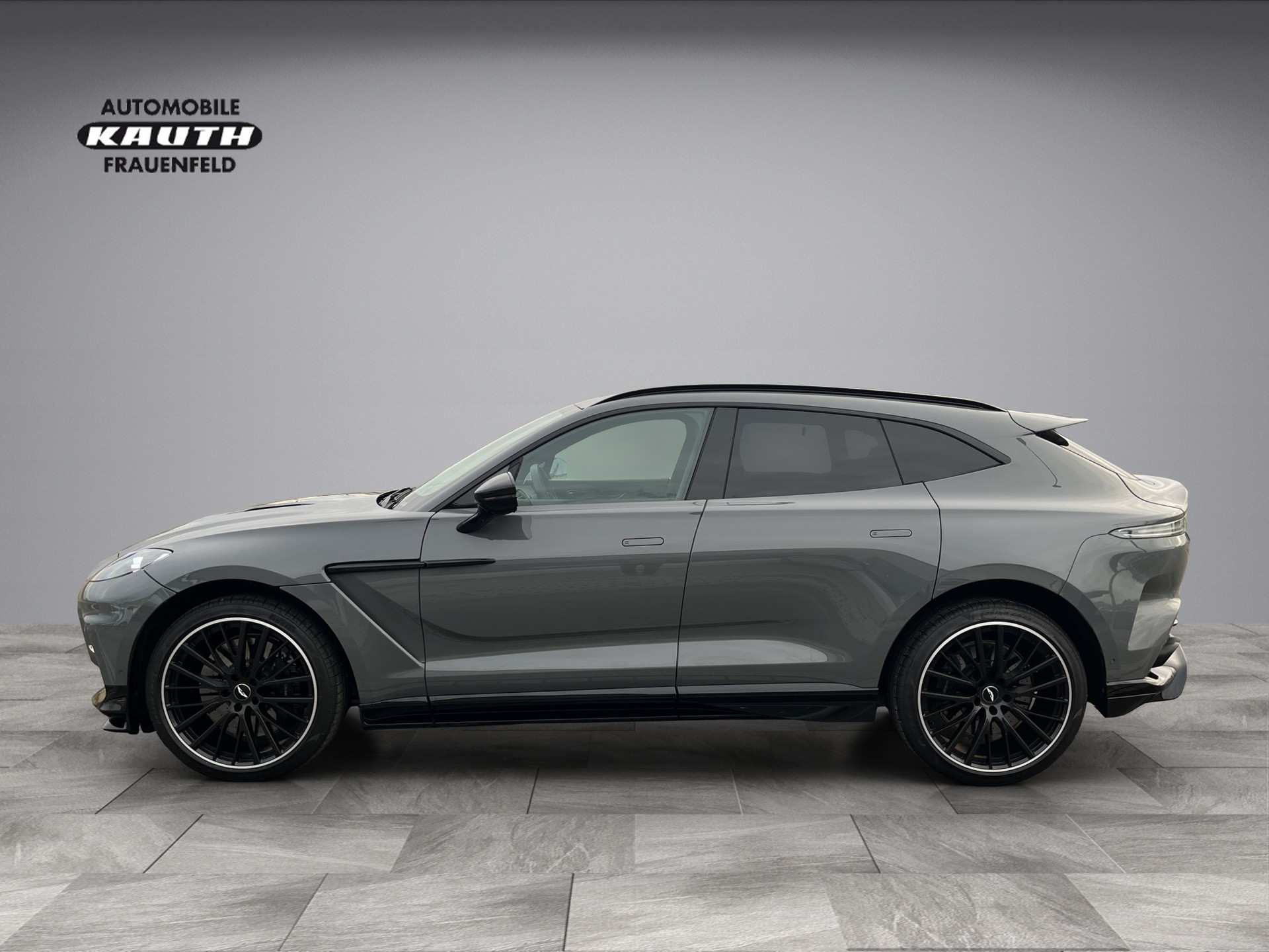 ASTON MARTIN DBX 4.0 V8 *New Modell mit 707PS*-showroom-element-1