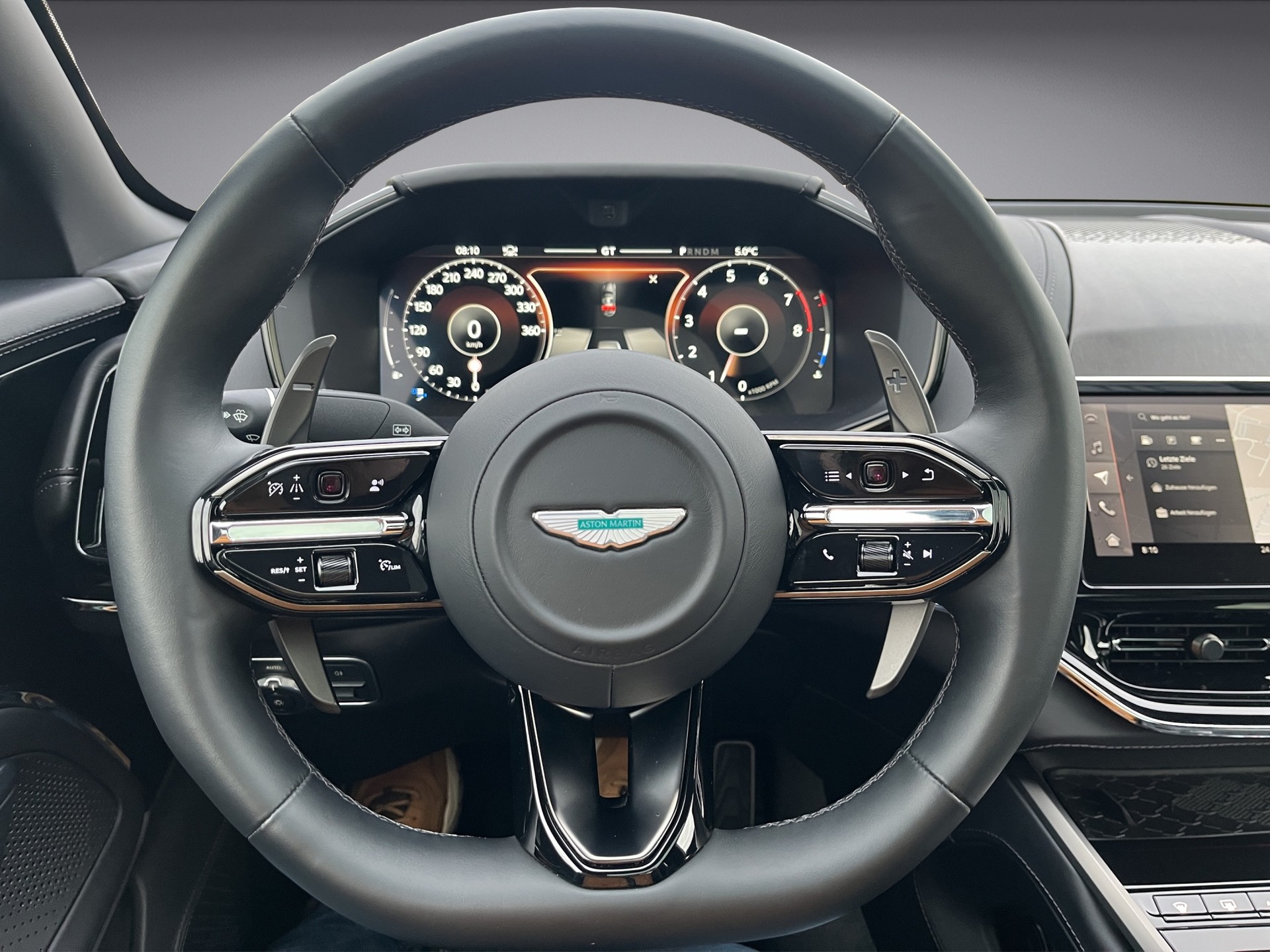 ASTON MARTIN DBX 4.0 V8 *New Modell mit 707PS*-image-20