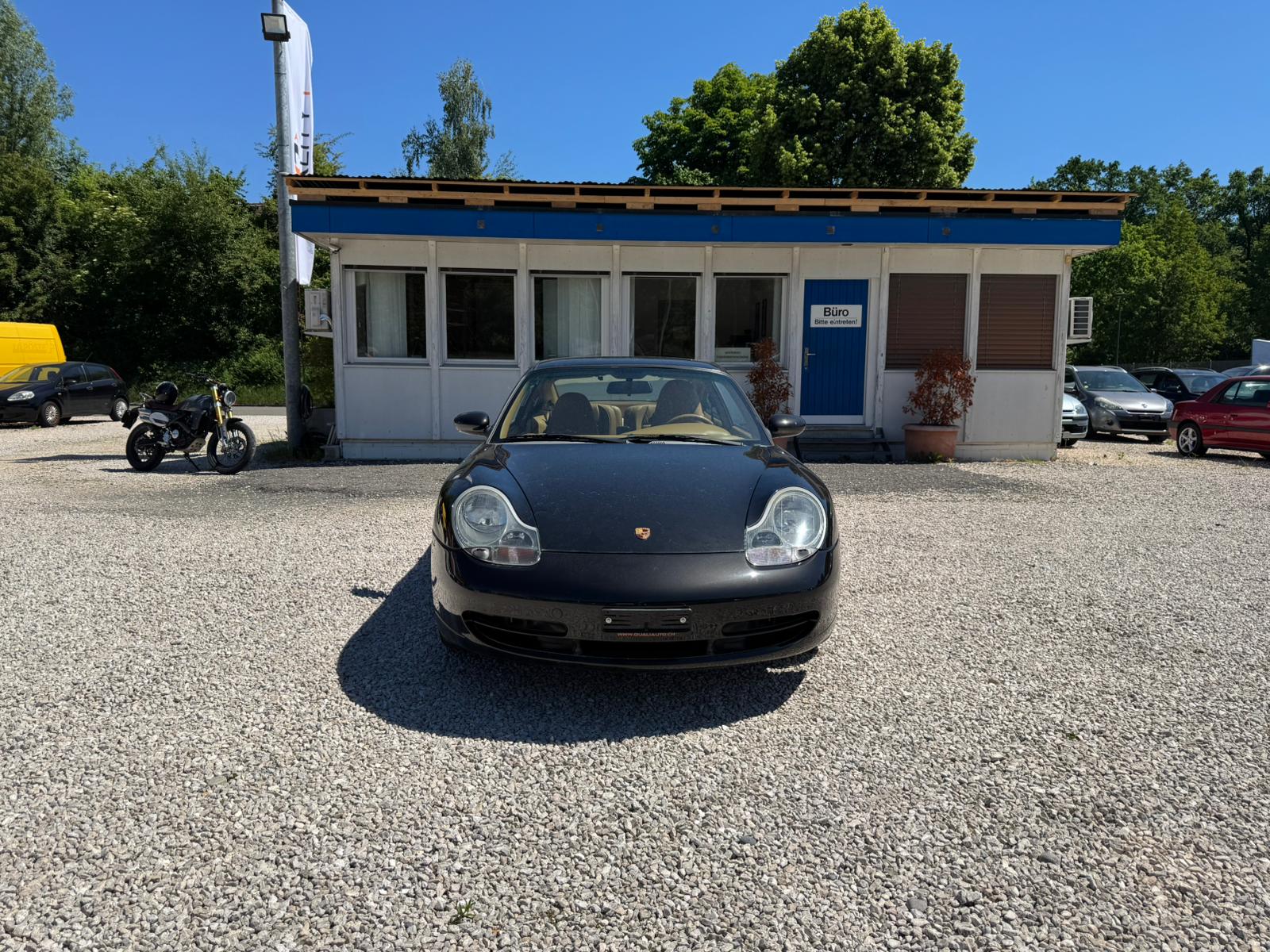 PORSCHE 911 Carrera 4-showroom-element-1