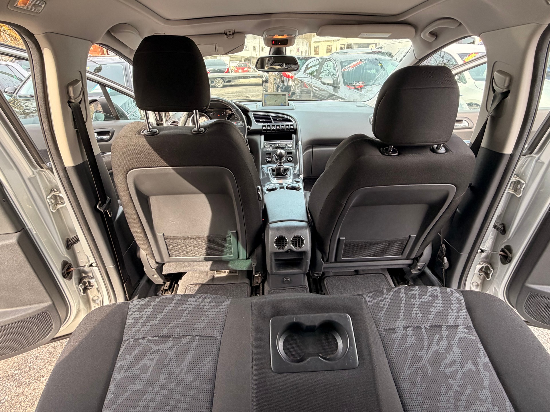 PEUGEOT 3008 1.6 16V T Sport Pack-image-22