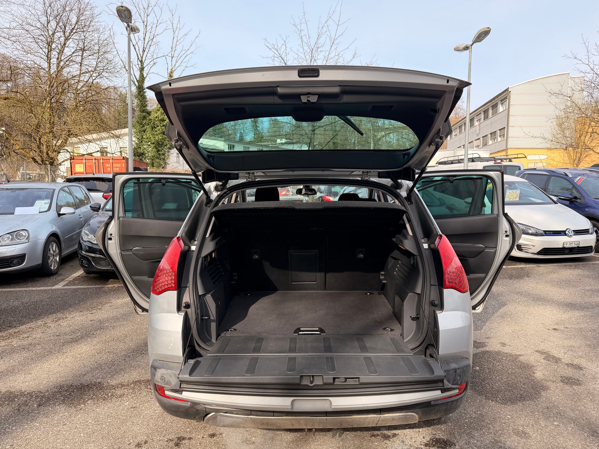 PEUGEOT 3008 1.6 16V T Sport Pack-image-18