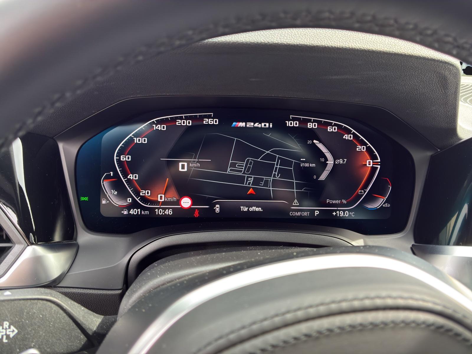 BMW M240i xDrive Coupé-image-15
