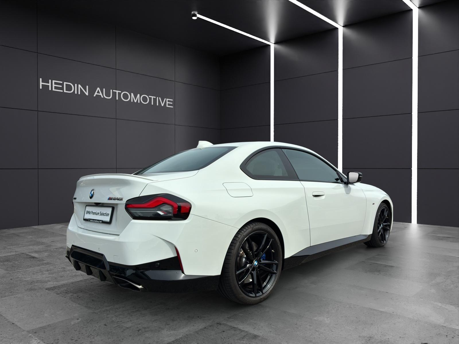 BMW M240i xDrive Coupé-image-8
