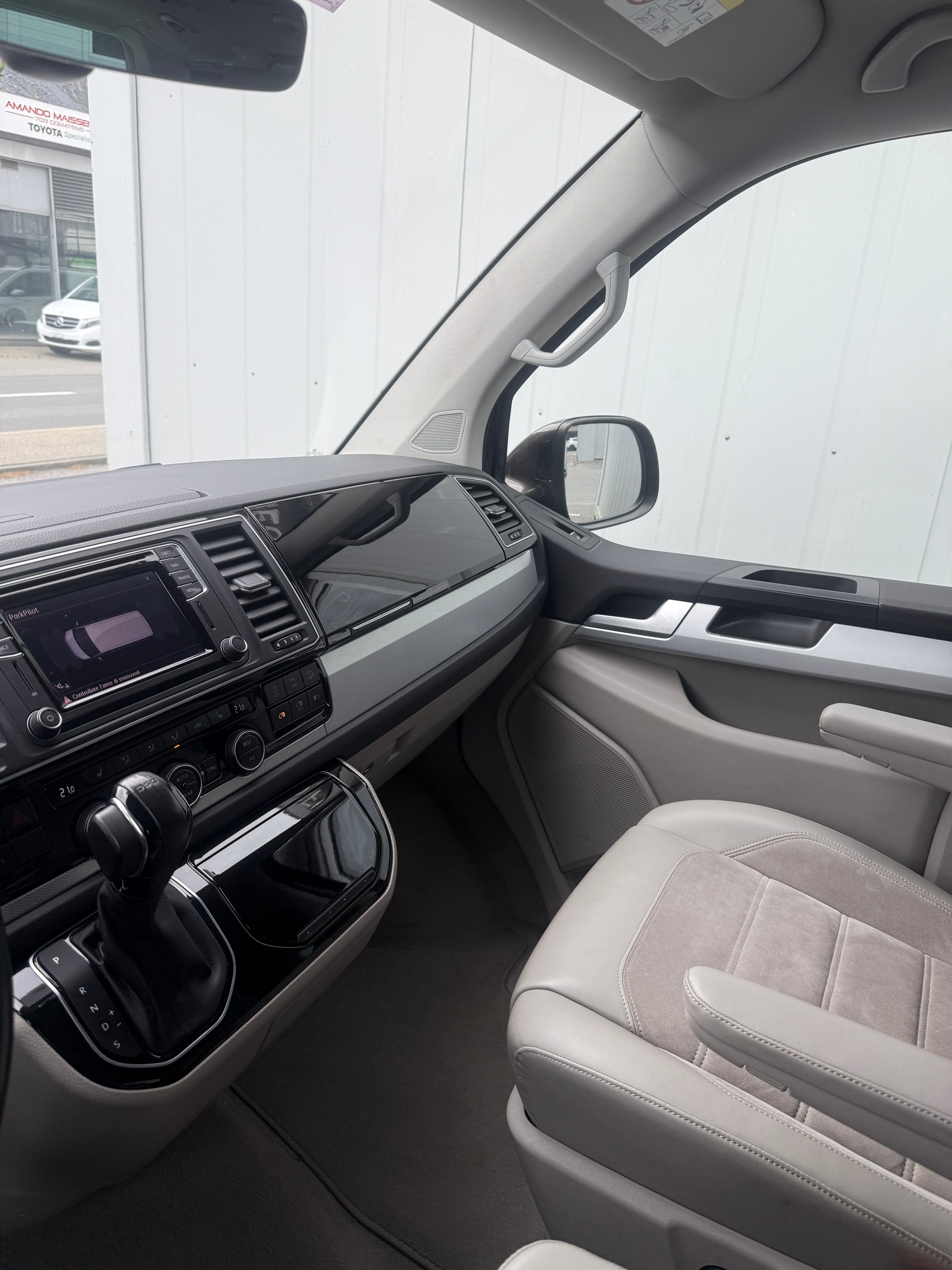 VW T6 Multivan 2.0 Bi-TDI Highline 4Motion DSG *7 PLÄTZER * TOPZUSTAND * AHK *-image-17