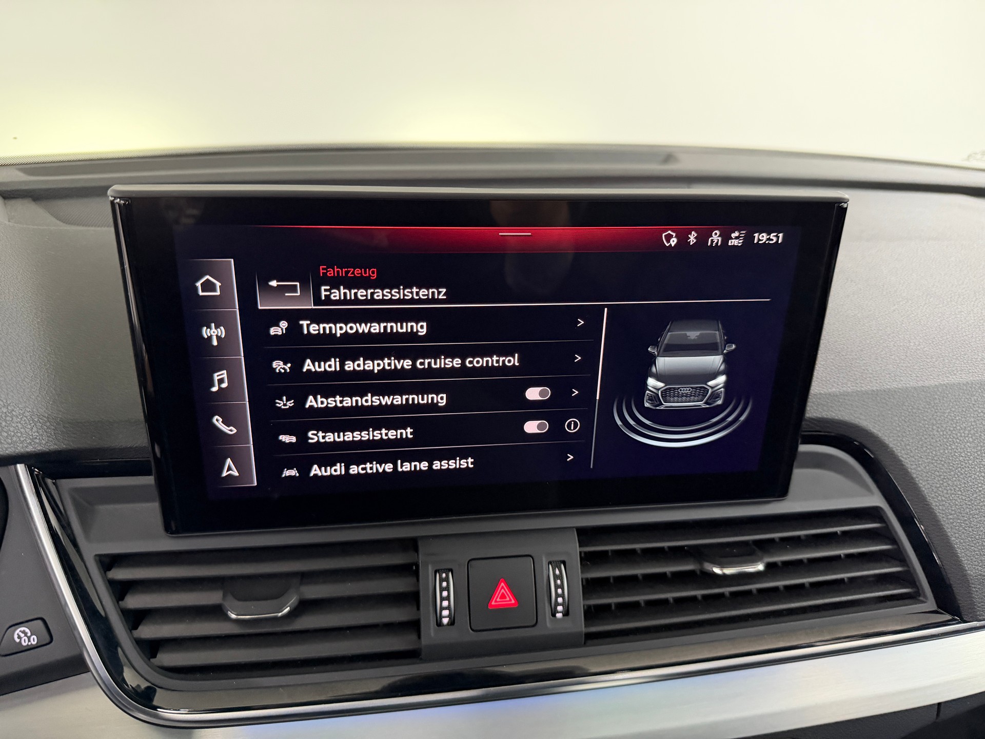 AUDI Q5 Sportback 40 TDI S-Line 204PS Blackedition quattro S-tronic / 360° Kamera / Panoramadach / Head-Up / Keyless / B&O Sound /-image-19