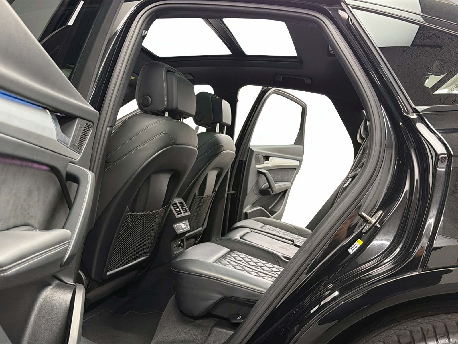 AUDI Q5 Sportback 40 TDI S-Line 204PS Blackedition quattro S-tronic / 360° Kamera / Panoramadach / Head-Up / Keyless / B&O Sound /-image-9