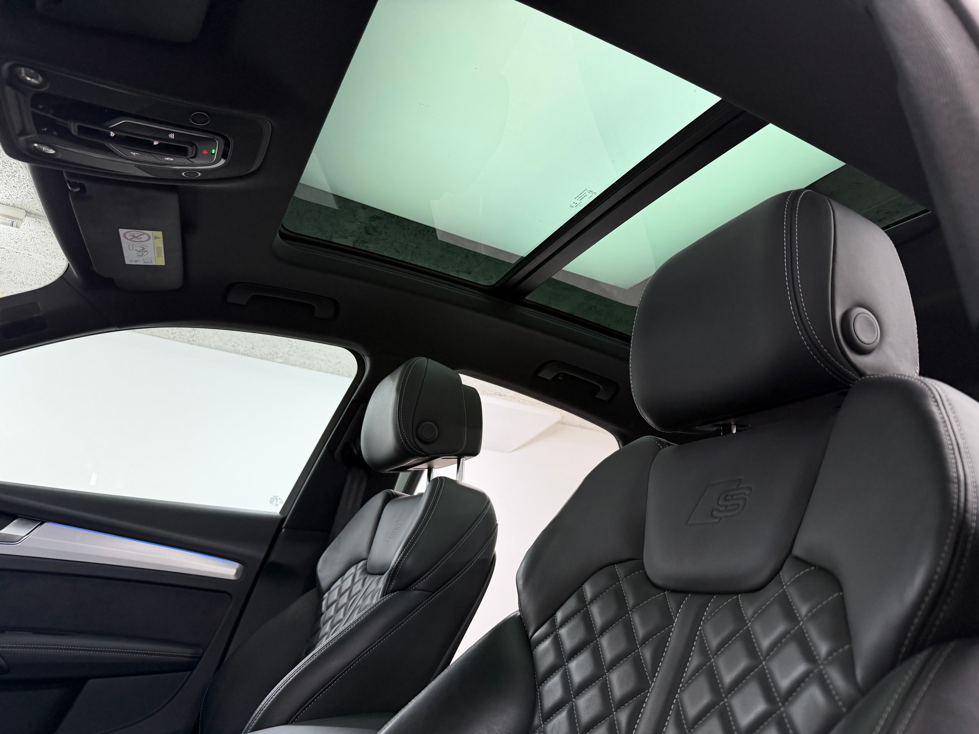 AUDI Q5 Sportback 40 TDI S-Line 204PS Blackedition quattro S-tronic / 360° Kamera / Panoramadach / Head-Up / Keyless / B&O Sound /-image-7