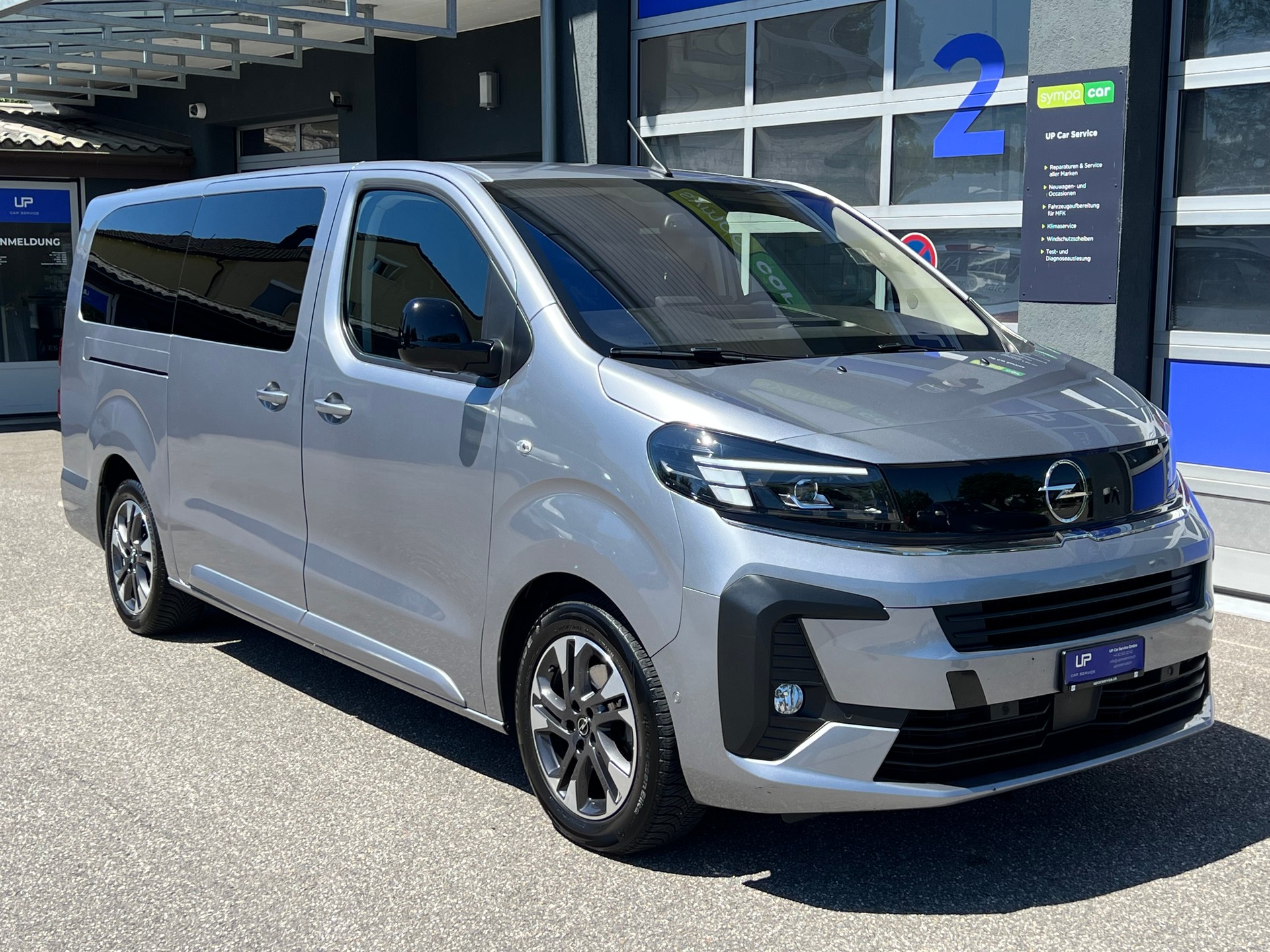 OPEL Zafira Life L 2.0 CDTI 177 Business Edition S/S * 9 Plätze *-showroom-element-2