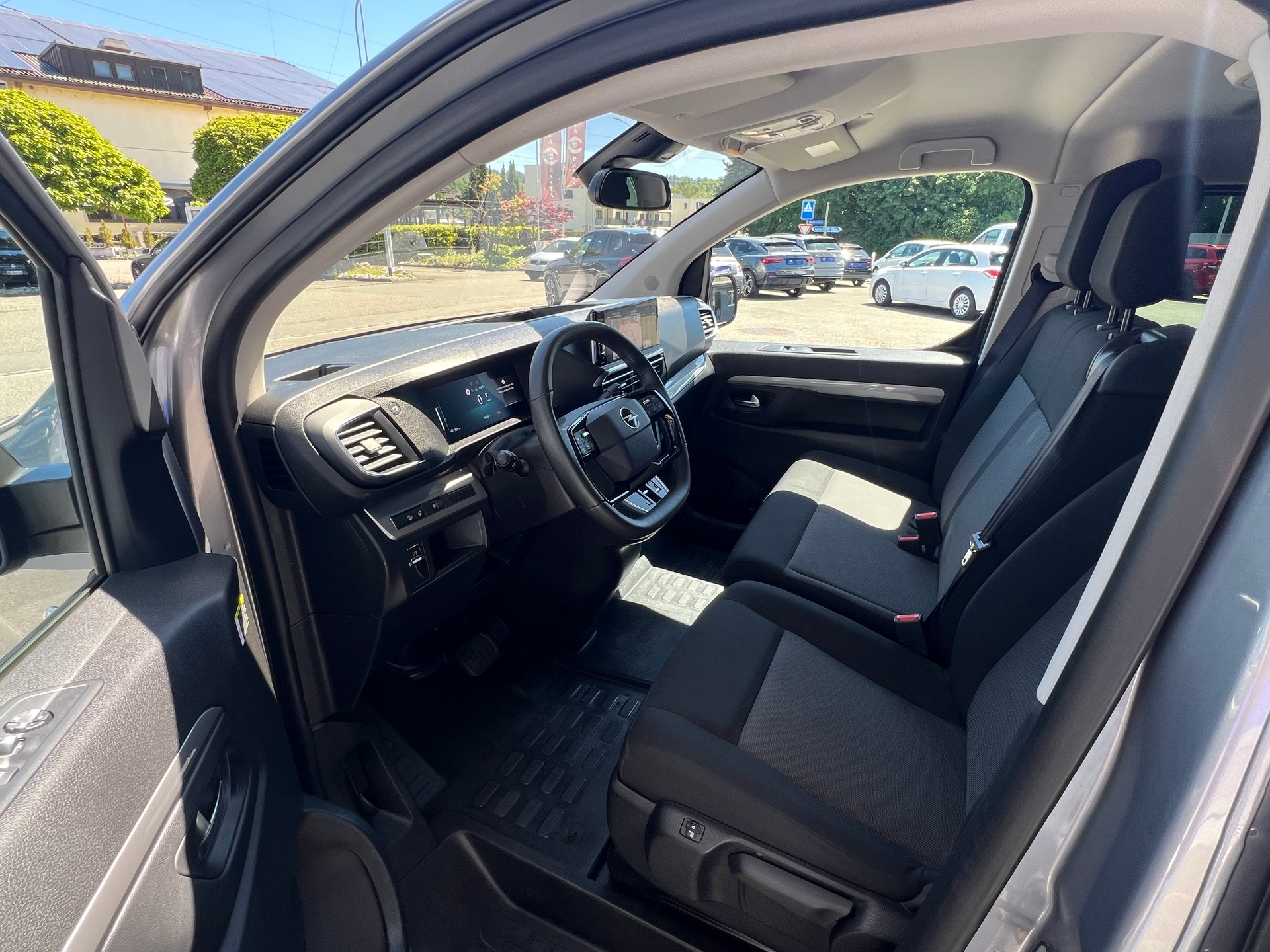 OPEL Zafira Life L 2.0 CDTI 177 Business Edition S/S * 9 Plätze *-image-9
