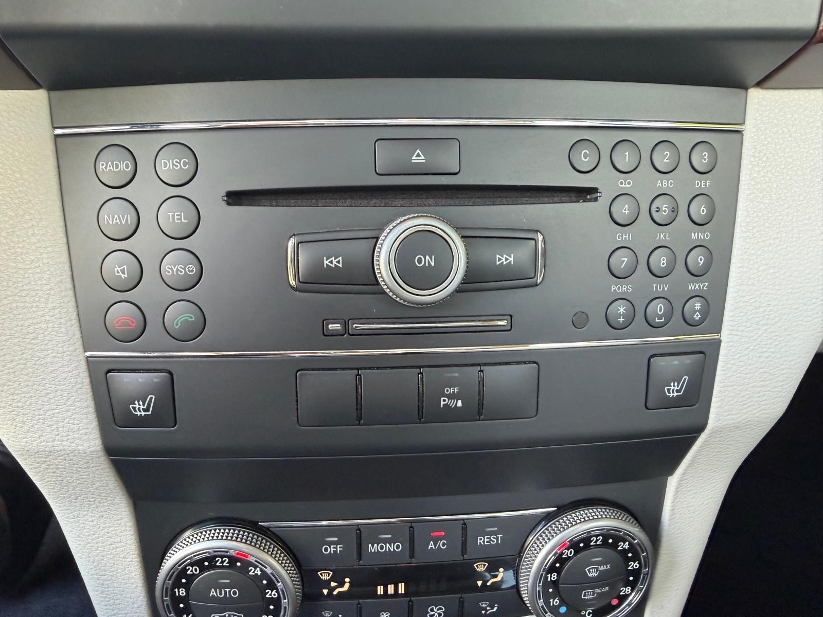 MERCEDES-BENZ GLK 350 CDI (320 CDI) 4Matic 7G-Tronic-image-12