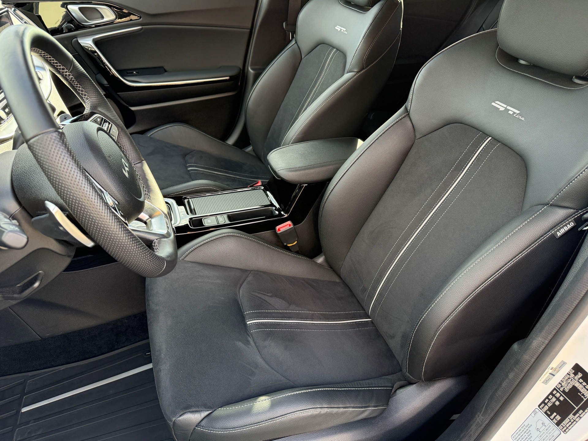 KIA ProCeed 1.5 T-GDi GT-Line Edition DCT-image-7