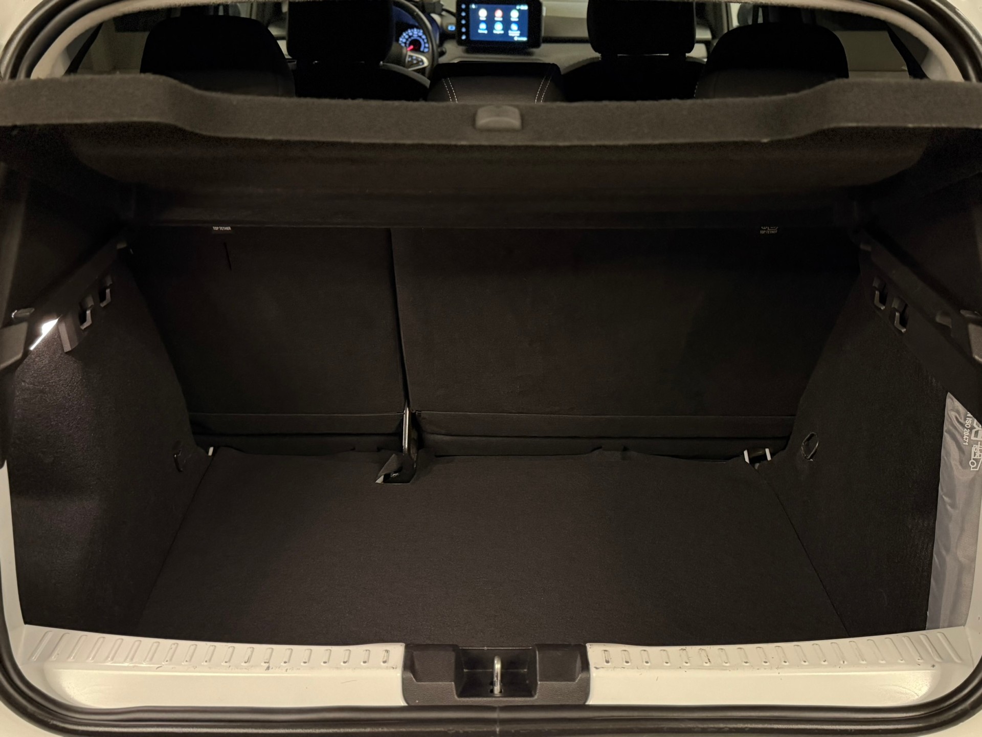 DACIA Sandero TCe 90 Comfort CVT-image-6