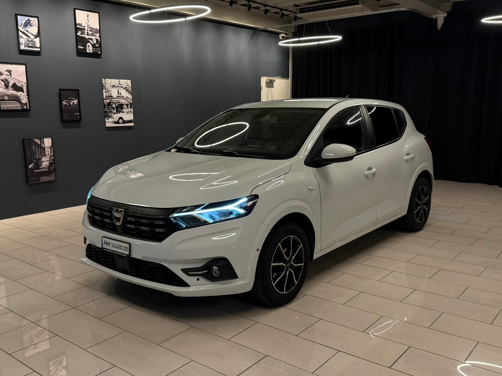 DACIA Sandero TCe 90 Comfort CVT-showroom-element-2
