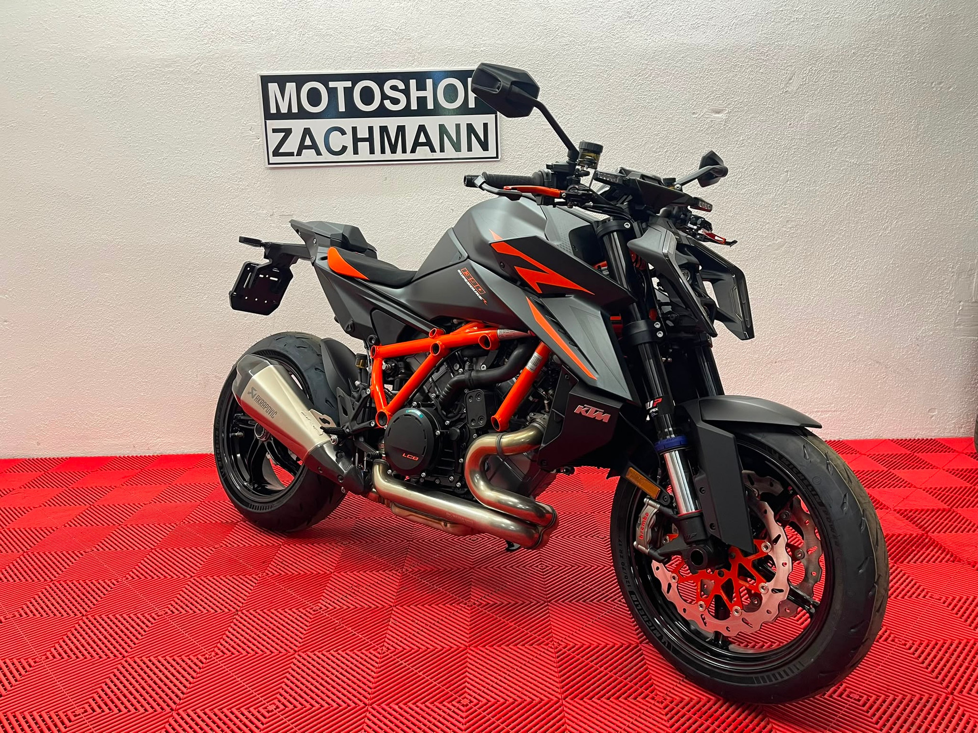 KTM 1390 Super Duke R EVO-image-1