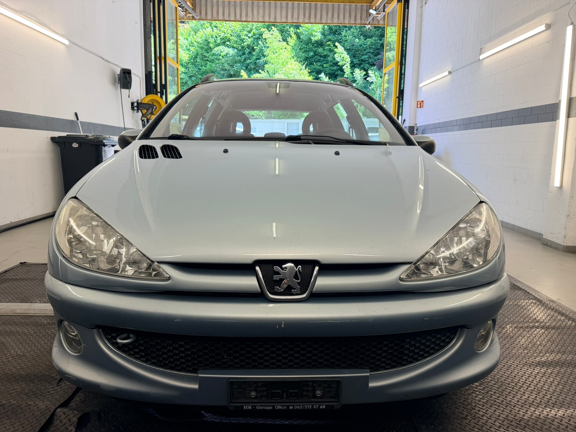 PEUGEOT 206 SW 1.6 16V Quiksilver-showroom-element-1