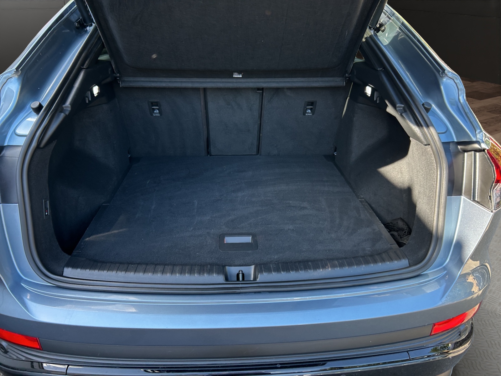 AUDI Q4 Sportback e-tron 50 quattro-image-17