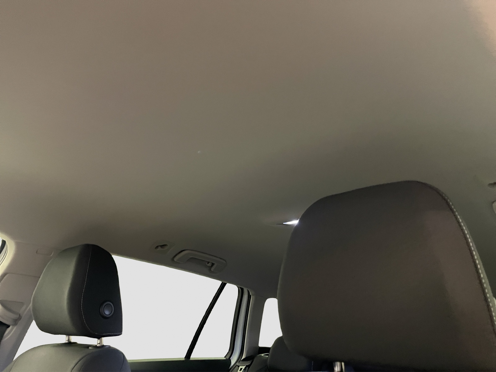 VW Golf Variant 1.5 eTSI mHEV Basis-image-15