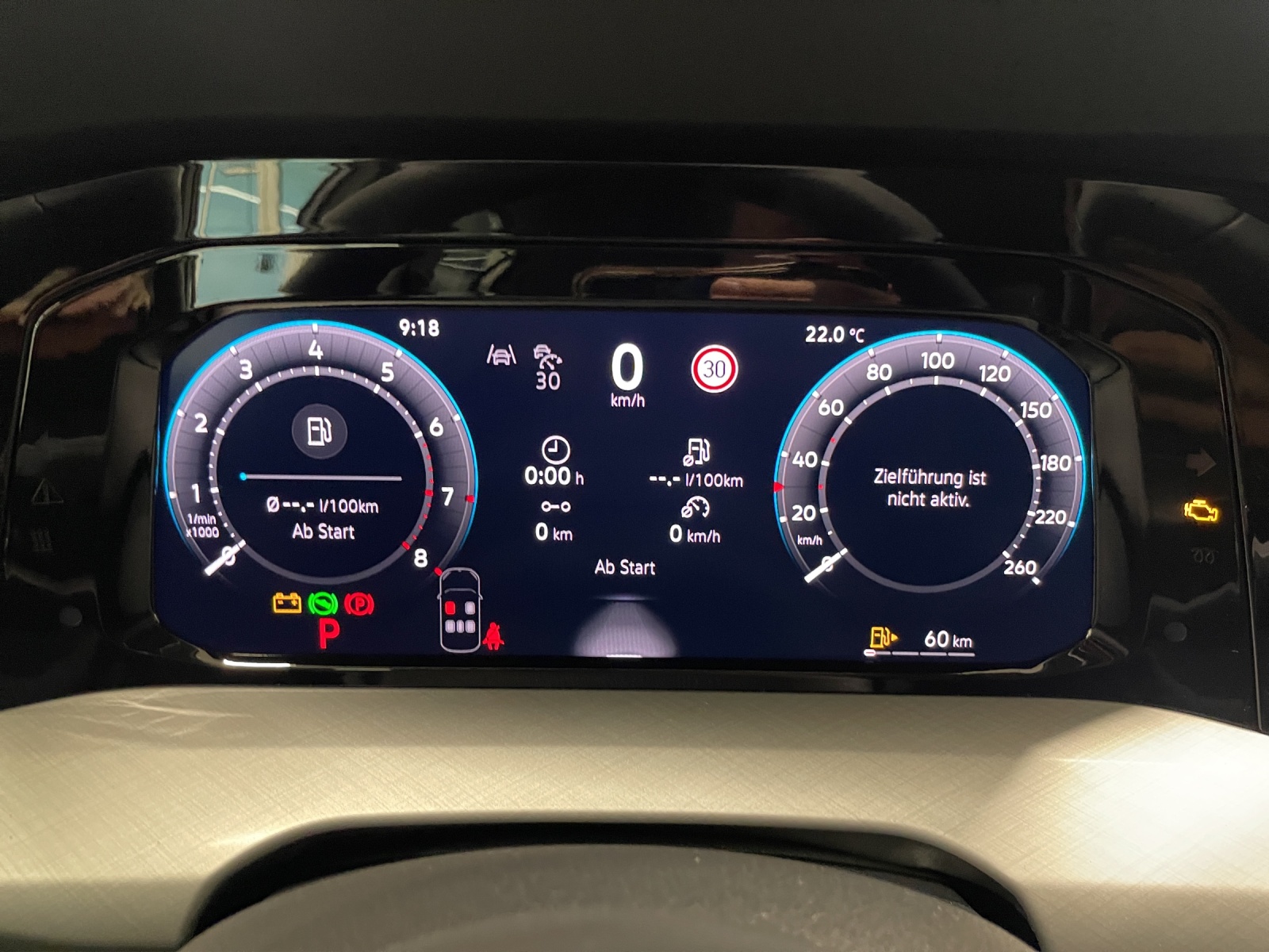 VW Golf Variant 1.5 eTSI mHEV Basis-image-11