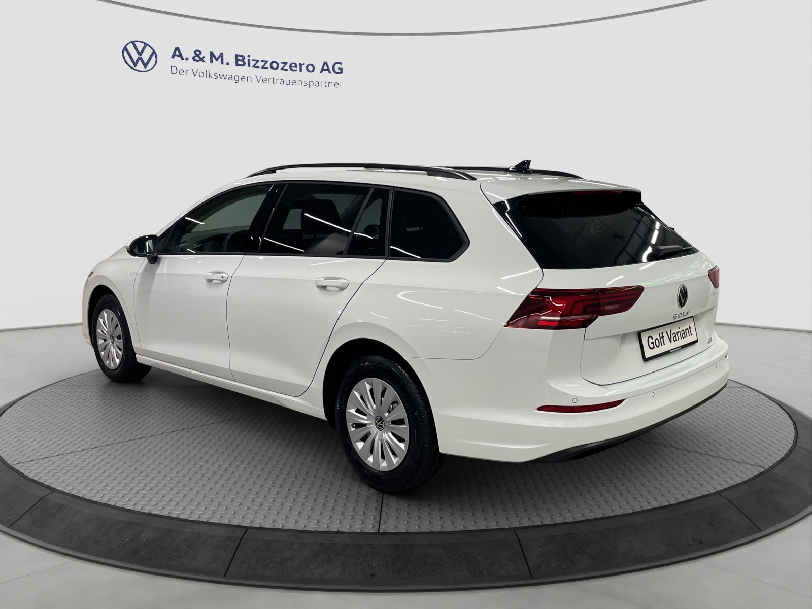 VW Golf Variant 1.5 eTSI mHEV Basis-showroom-element-2