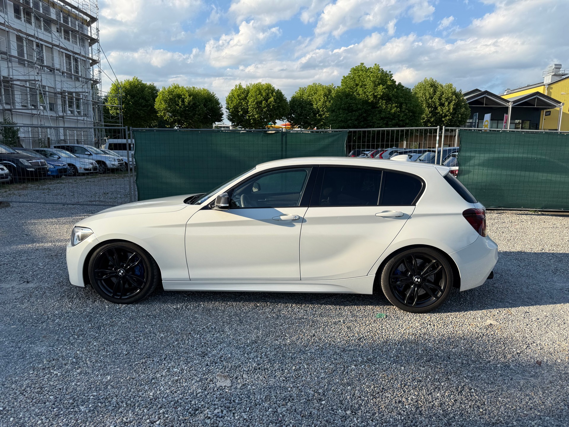 BMW M135i Steptronic M PERFORMANCE-image-12