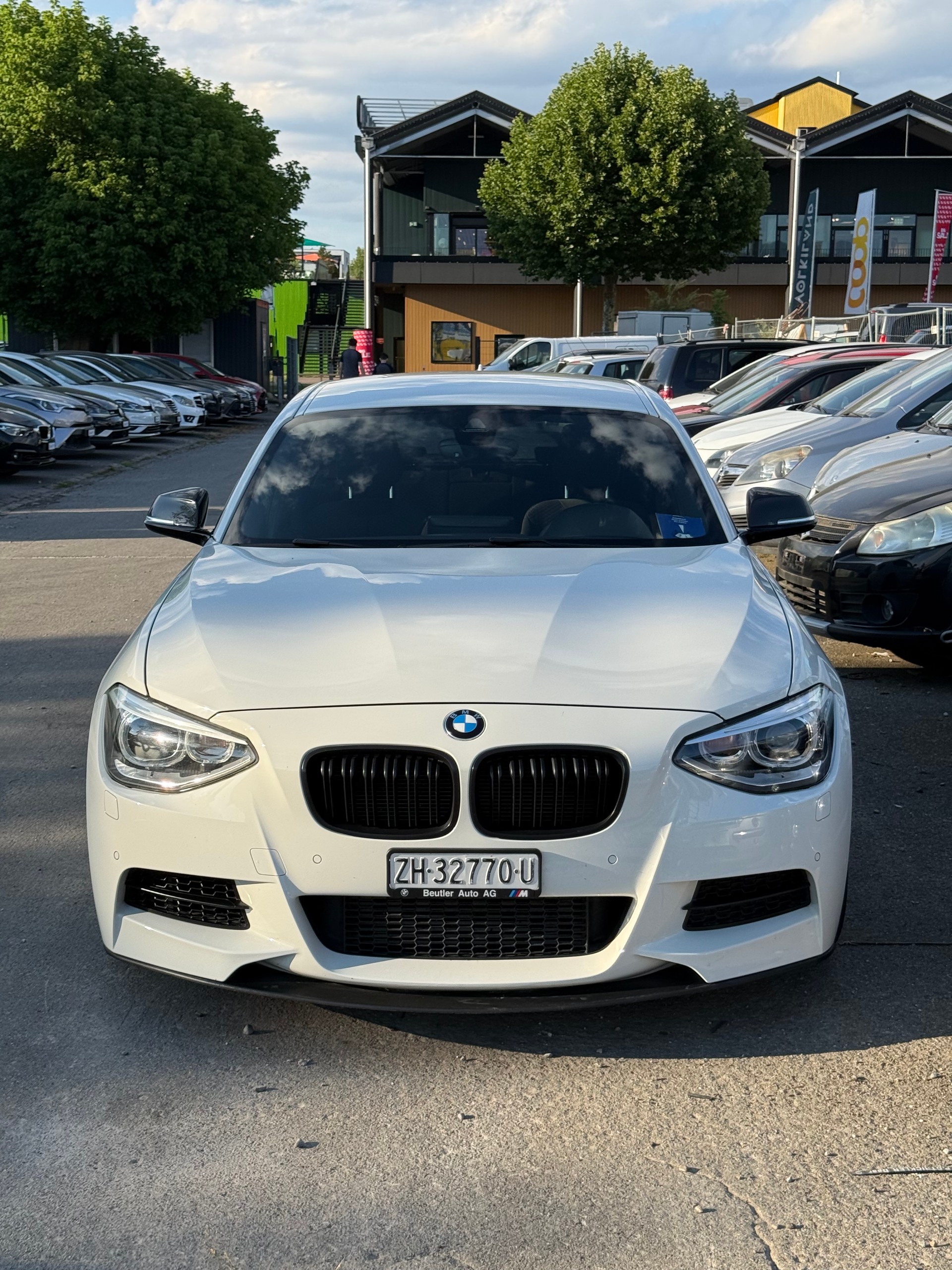 BMW M135i Steptronic M PERFORMANCE-image-13