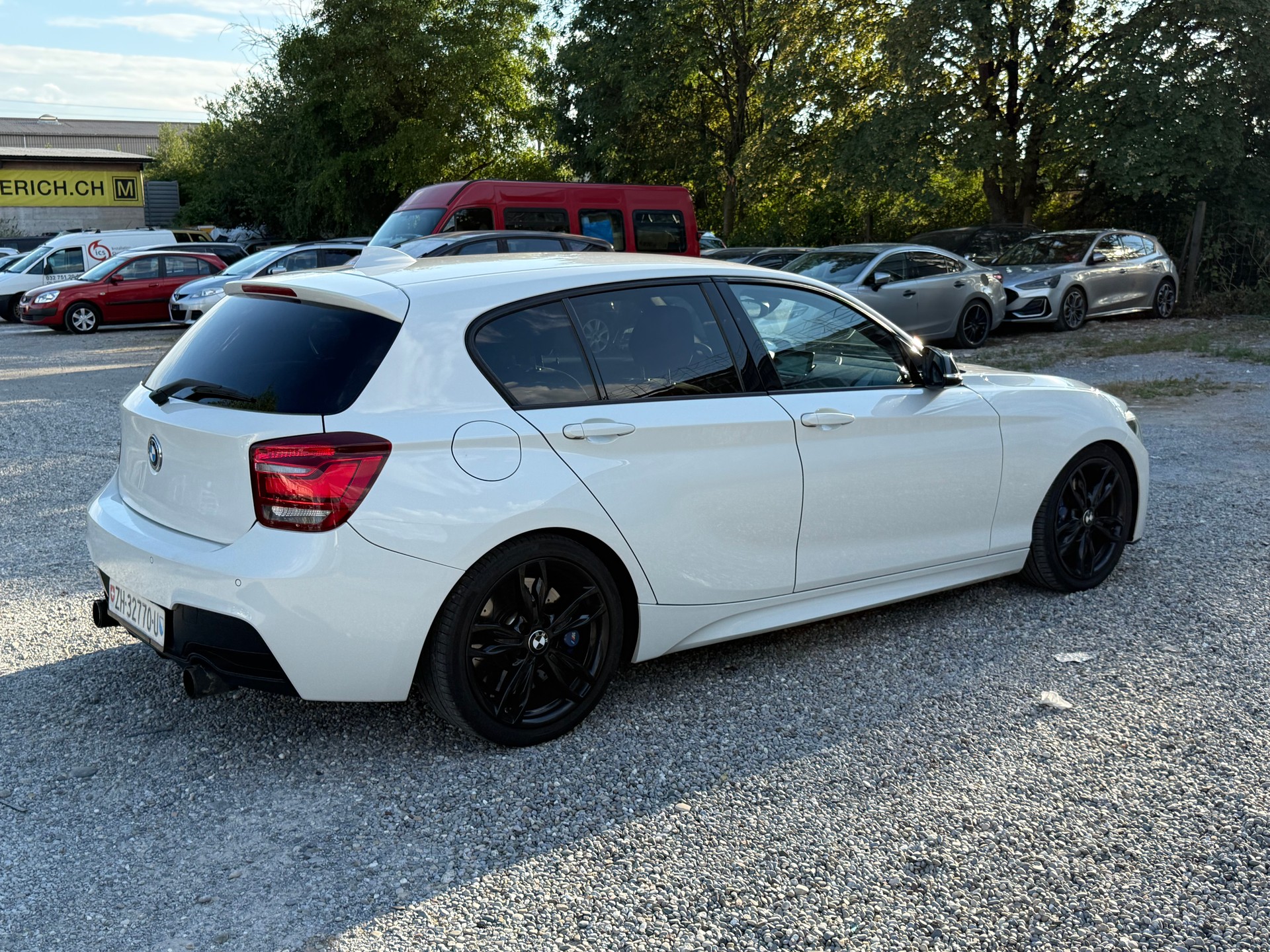 BMW M135i Steptronic M PERFORMANCE-image-3