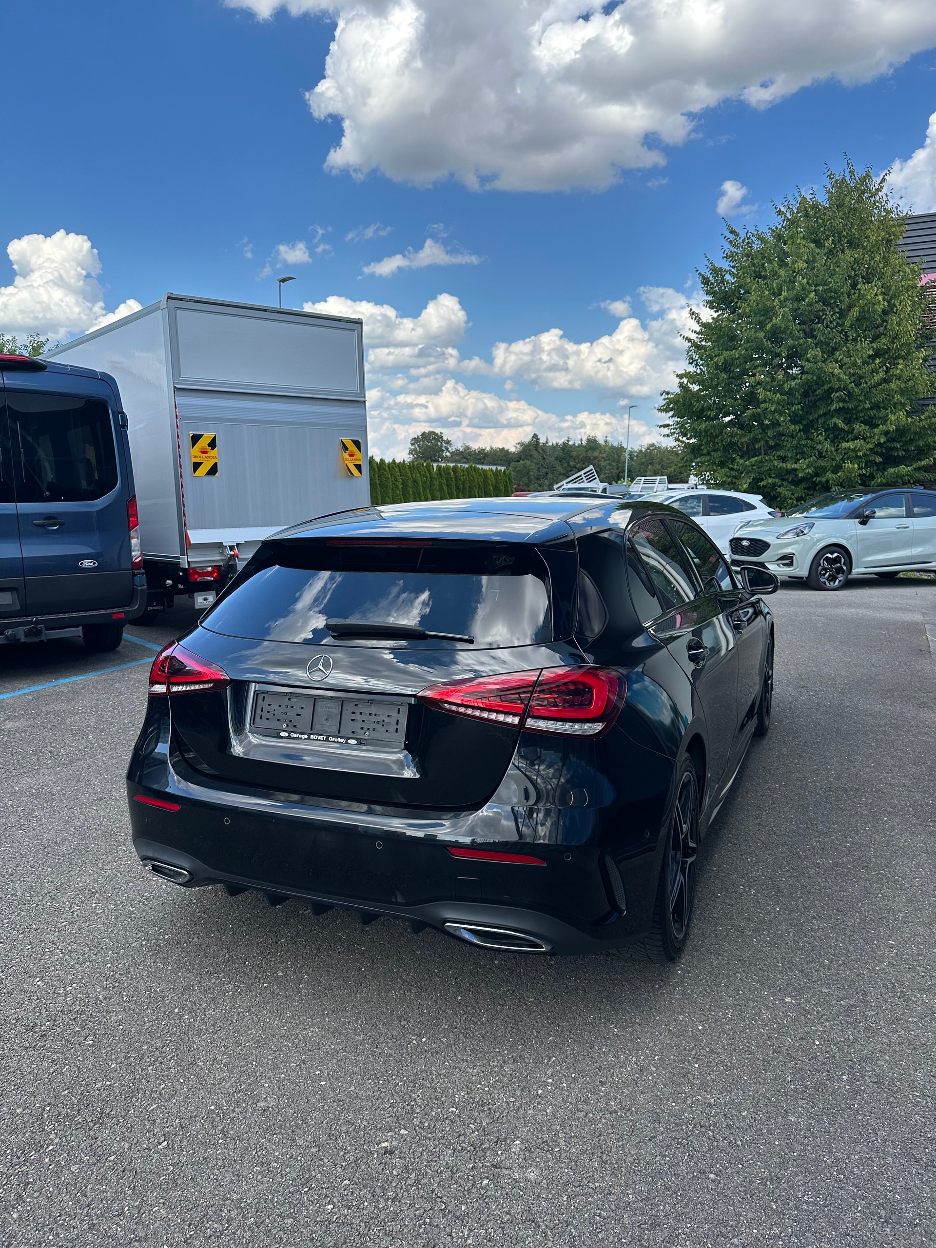 MERCEDES-BENZ A 180 AMG Line-image-5