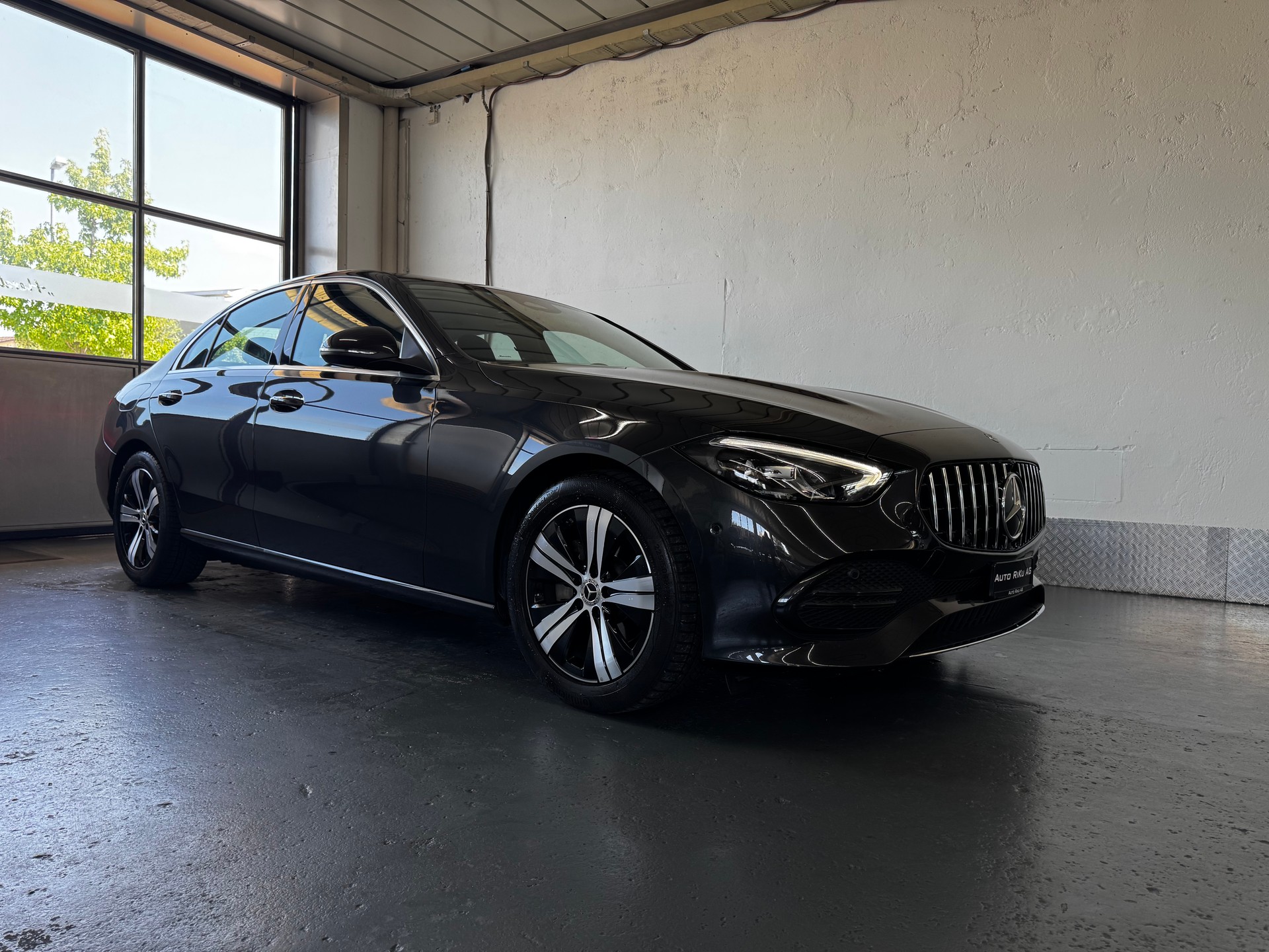 MERCEDES-BENZ C 180 Avantgarde-showroom-element-1